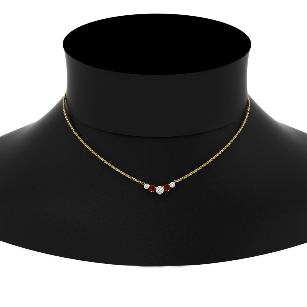 0.75 Carat Graduating Round Diamond Pendant