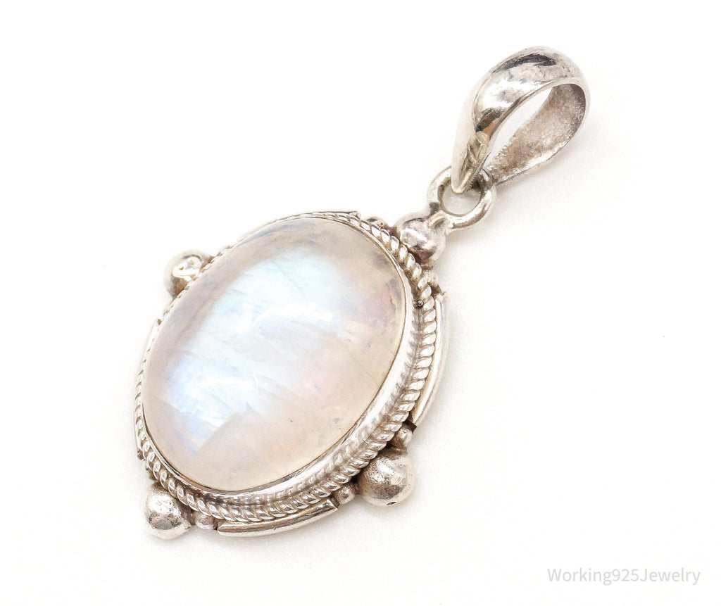 Vintage Moonstone Sterling Silver Southwestern Pendant | Jewelry > Necklaces > Pendants | Wiccan Center