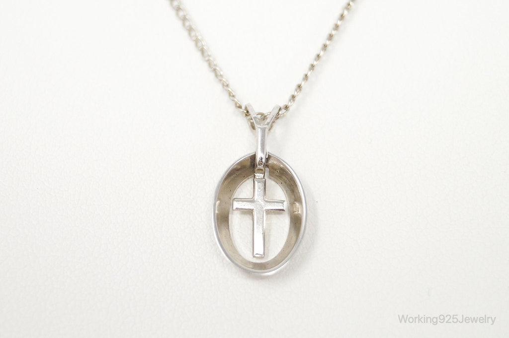 Vintage Designer Marvel Cross Sterling Silver Necklace | Jewelry > Necklaces > Pendants | Wiccan Center