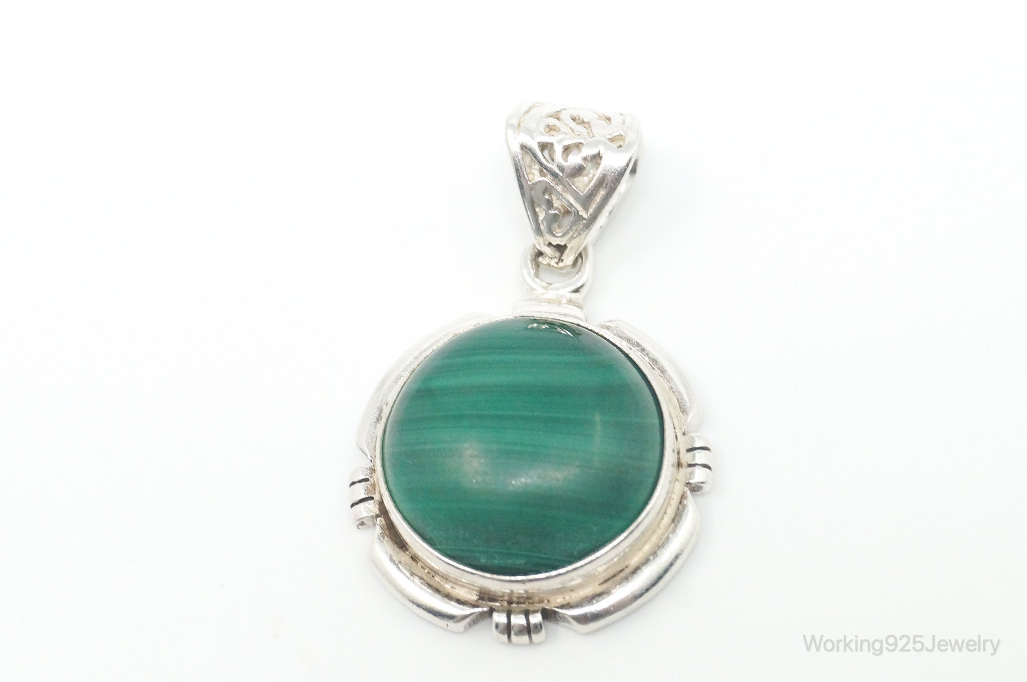 Vintage Southwestern Malachite Sterling Silver Necklace Pendant | Jewelry > Necklaces > Pendants | Wiccan Center