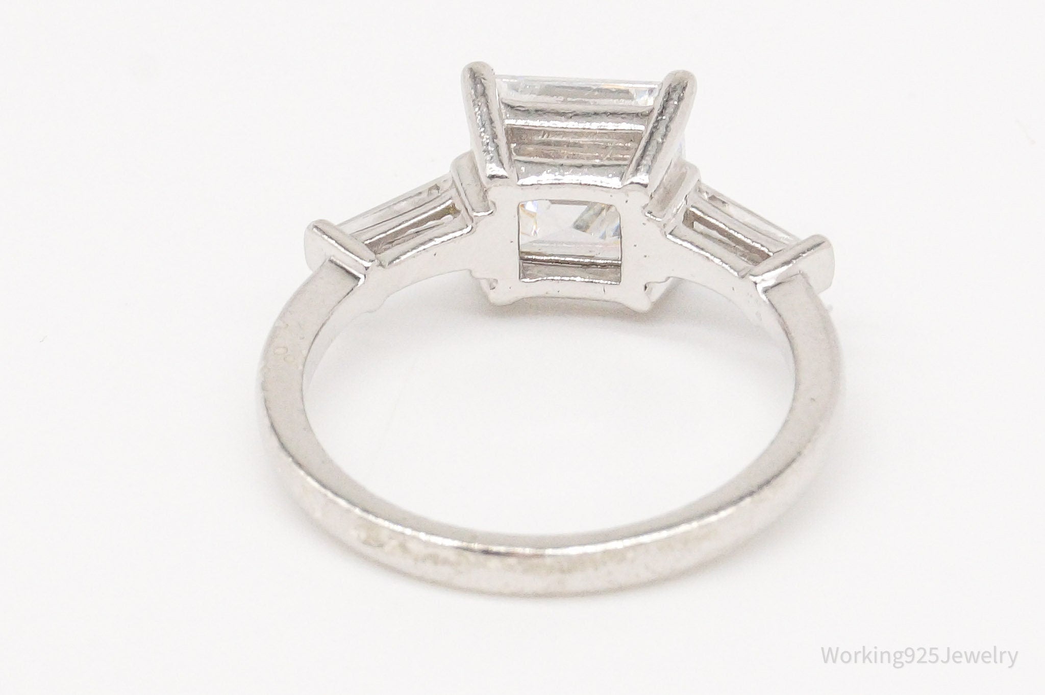 Vintage Cubic Zirconia Sterling Silver Ring - Size 7 | Jewelry > Rings | Wiccan Center