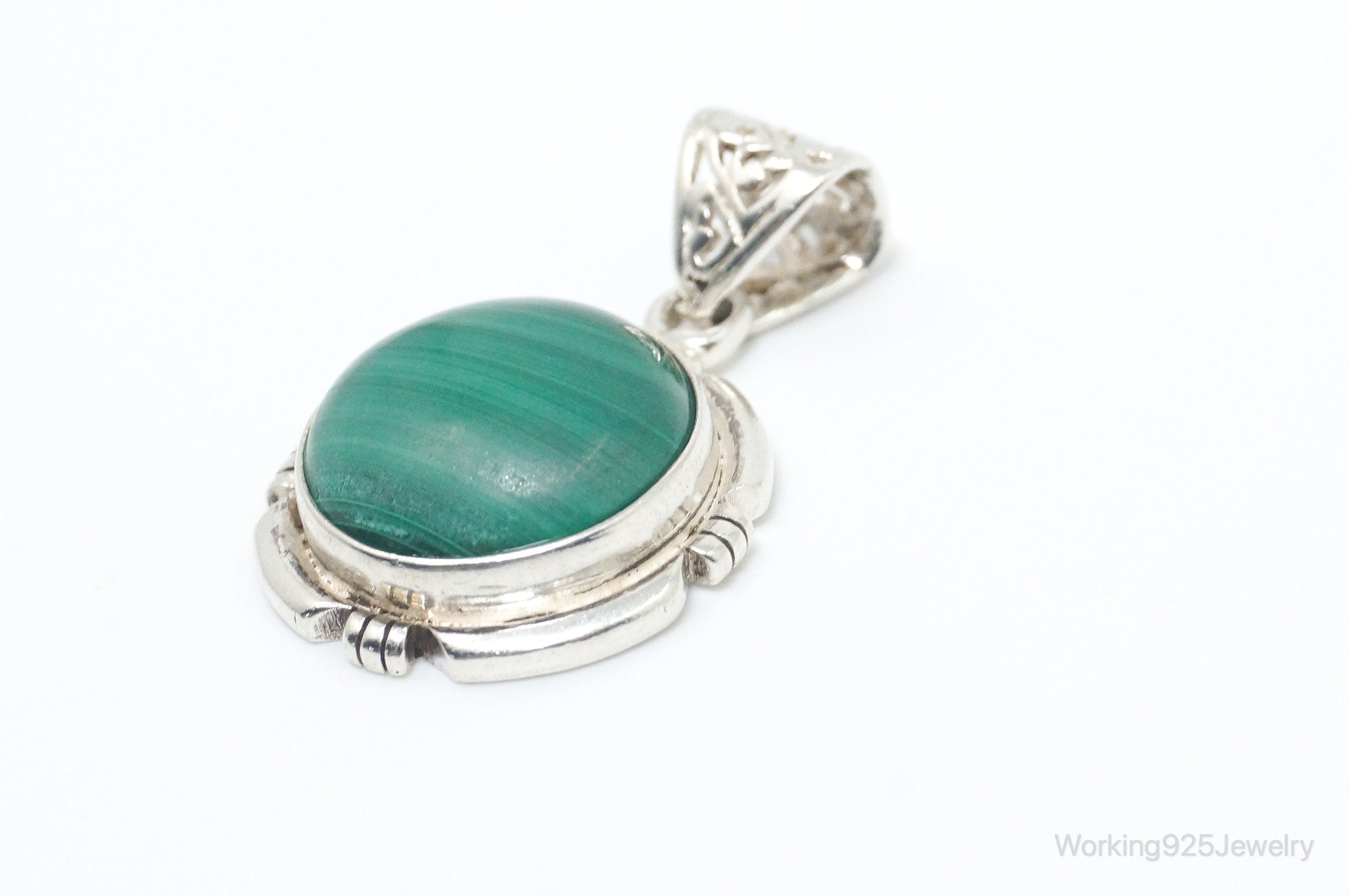 Vintage Southwestern Malachite Sterling Silver Necklace Pendant | Jewelry > Necklaces > Pendants | Wiccan Center