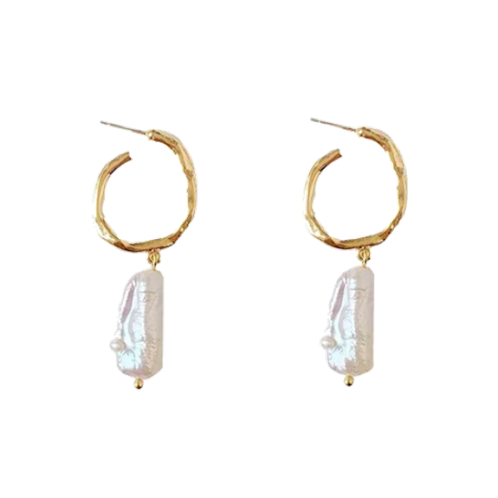 The Girl with her Pearl Earrings