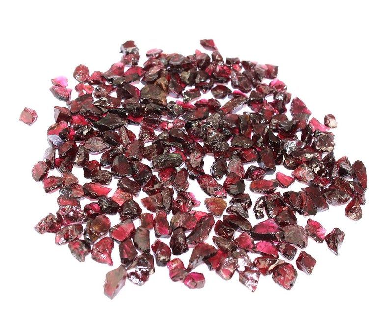Rough Garnet Chips 10g | Rough Gemstone | Wiccan Center