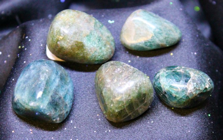 Apatite | Tumbled Gemstone | Wiccan Center