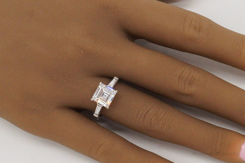 Vintage Cubic Zirconia Sterling Silver Ring - Size 7 | Jewelry > Rings | Wiccan Center