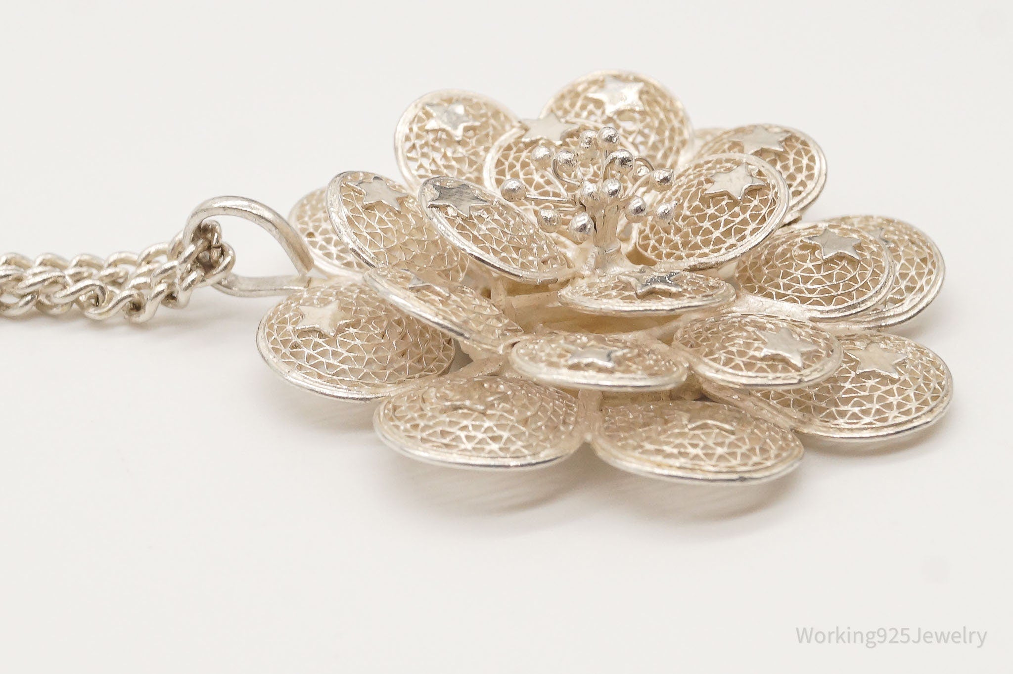 Vintage Large Filigree Flower Star Petals Silver Chain Necklace | Jewelry > Necklaces > Pendants | Wiccan Center