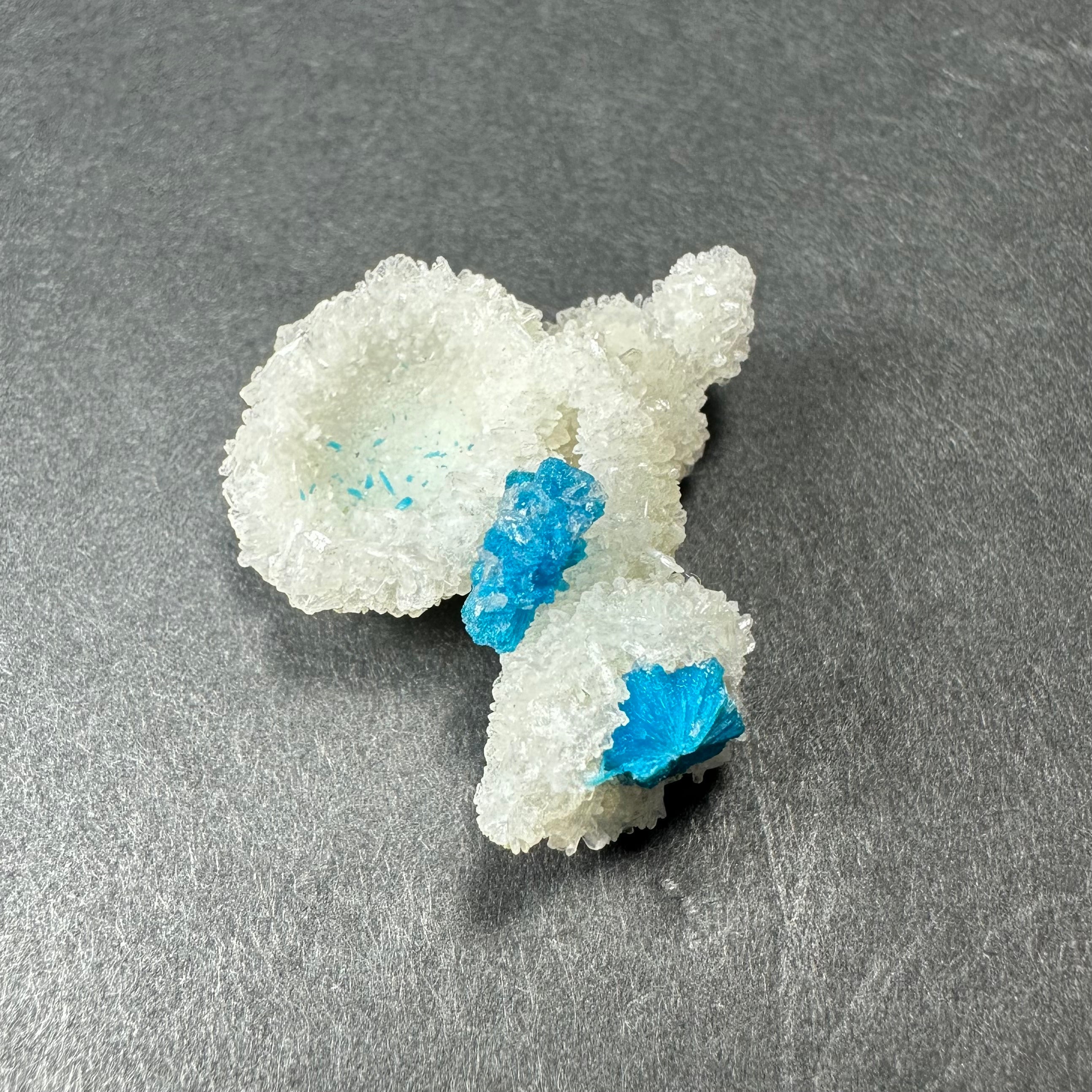 Cavansite Ball 'Floaters' on Stilbite SM from Maharashtra, Pune, India | Minerals | Wiccan Center