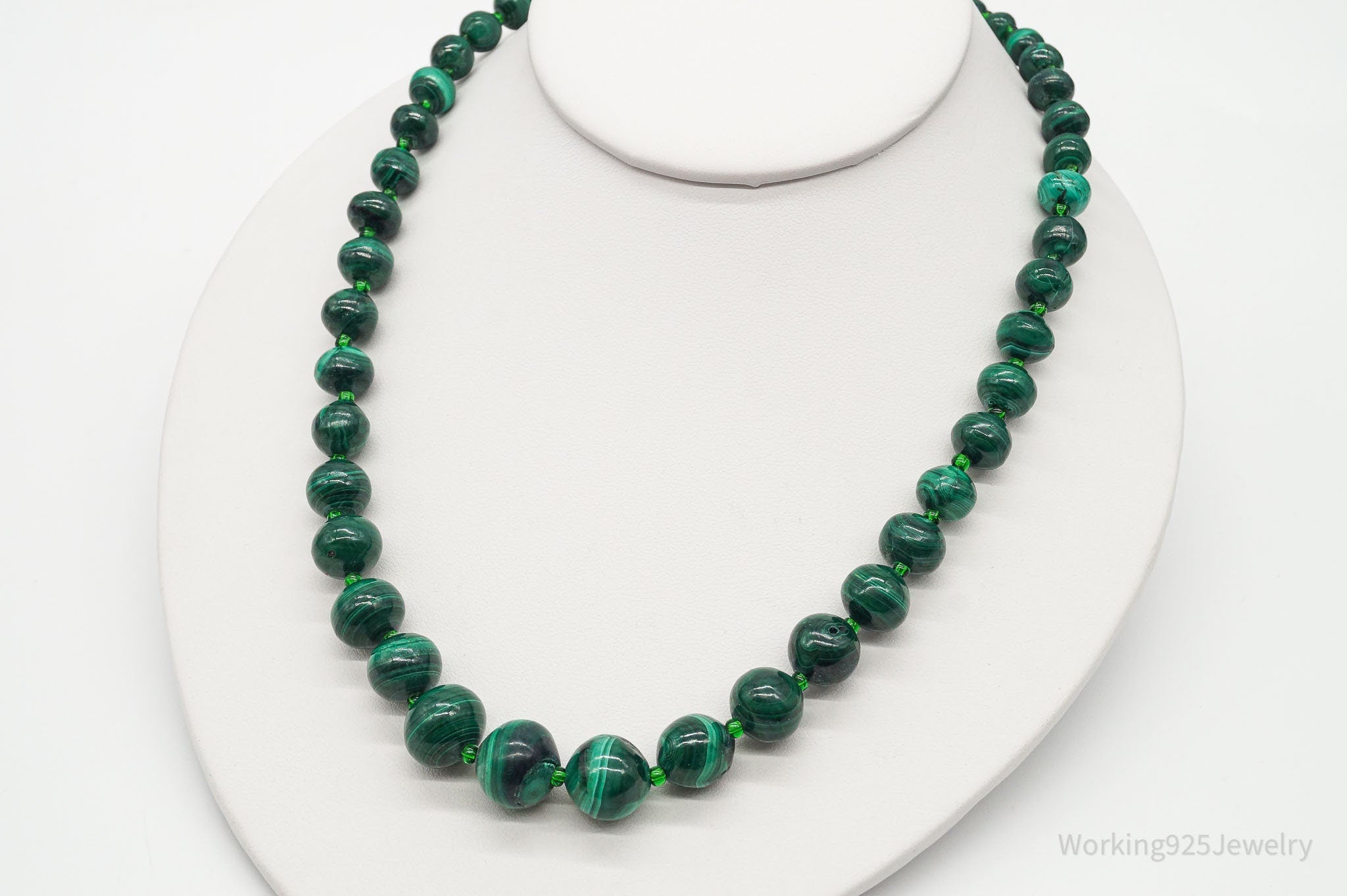 Vintage Green Malachite Bead Necklace | Jewelry > Necklaces > Pendants | Wiccan Center