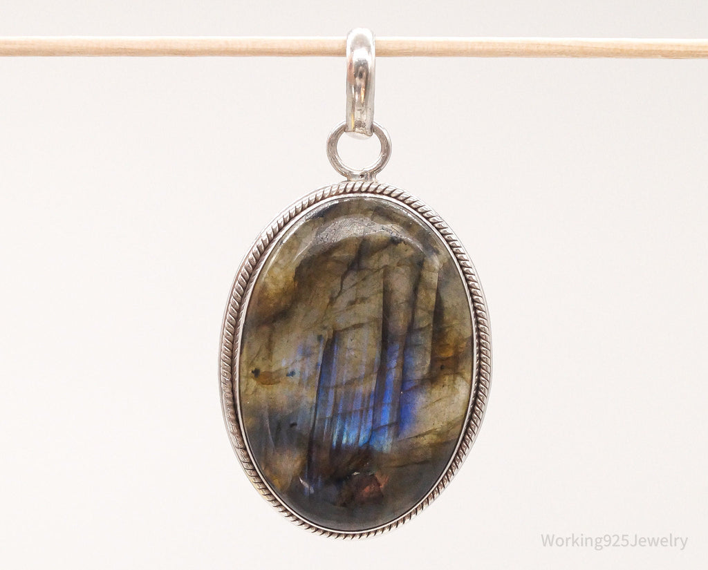 Vintage Large Labradorite Sterling Silver Pendant | Jewelry > Necklaces > Pendants | Wiccan Center