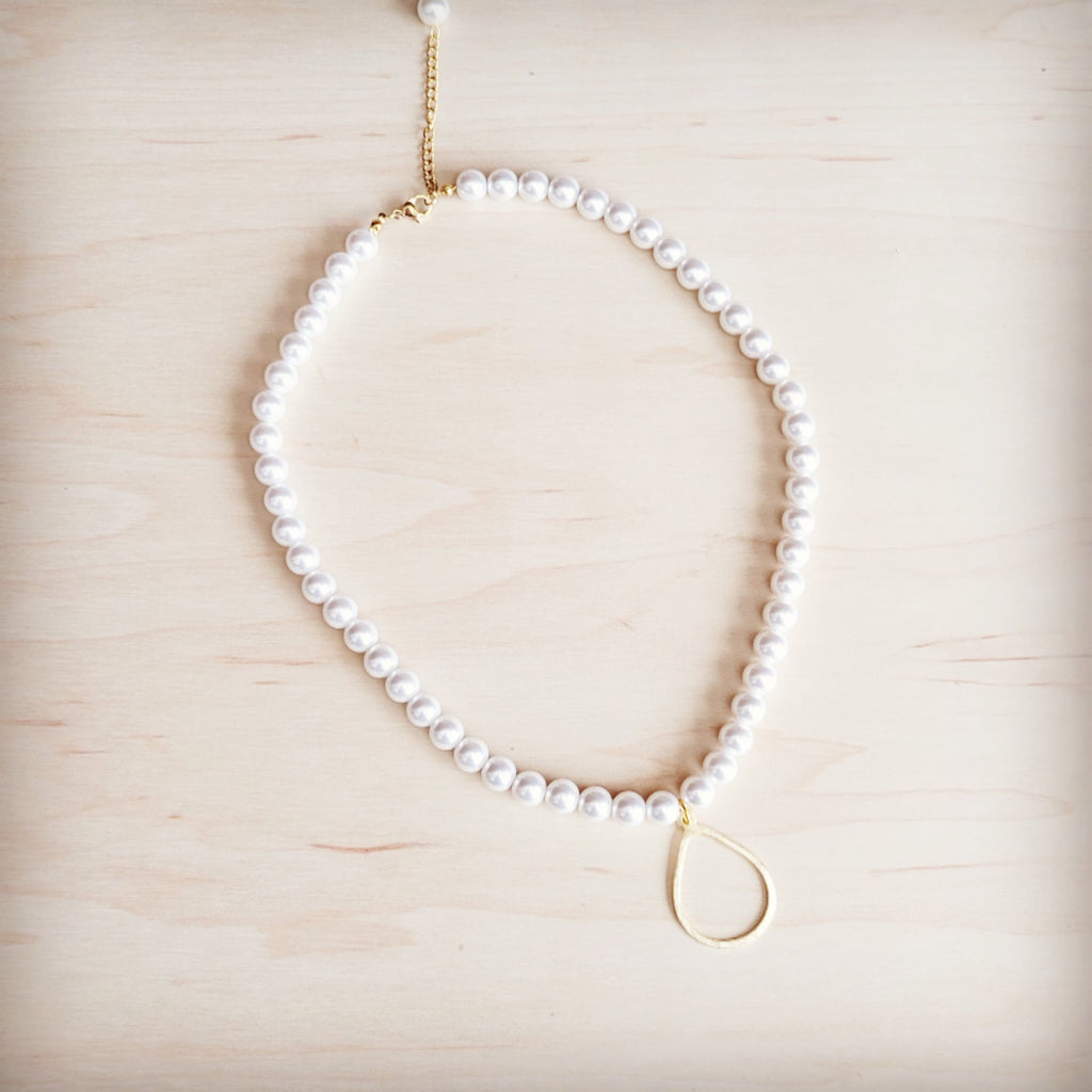 **Glass Pearl Collar Necklace w/ Gold Pendant 257kg