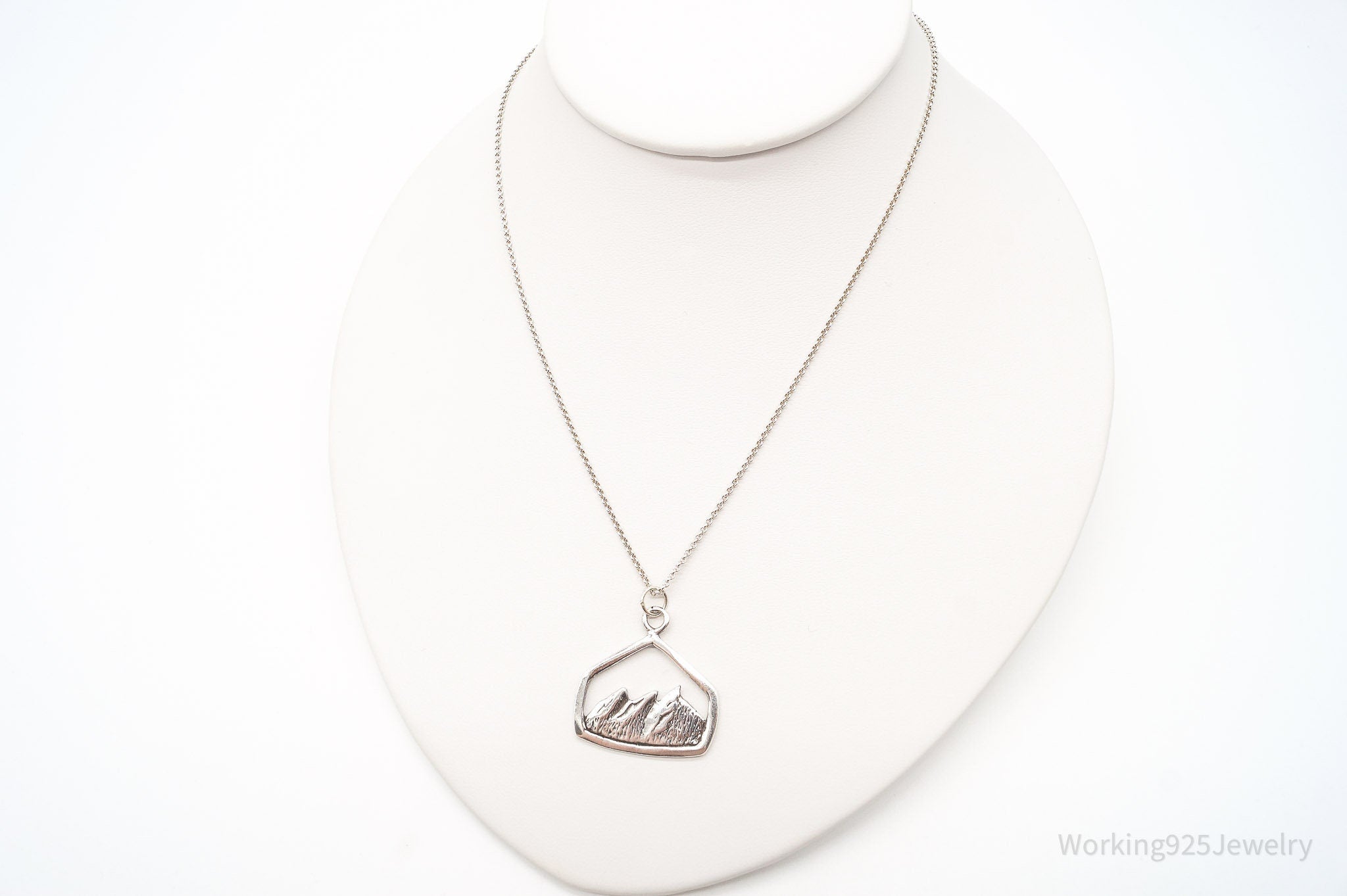 Vintage Mountain View Sterling Silver Necklace | Jewelry > Necklaces > Pendants | Wiccan Center