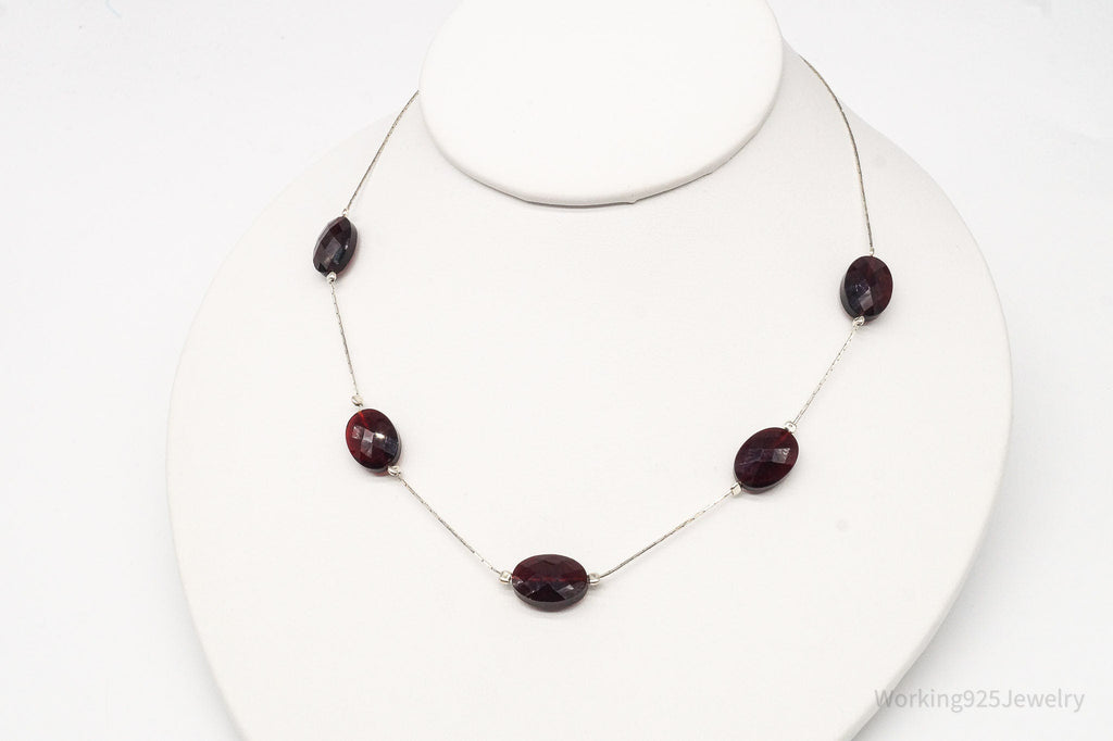 Vintage Garnet Sterling Silver Necklace 16" | Jewelry > Necklaces | Wiccan Center