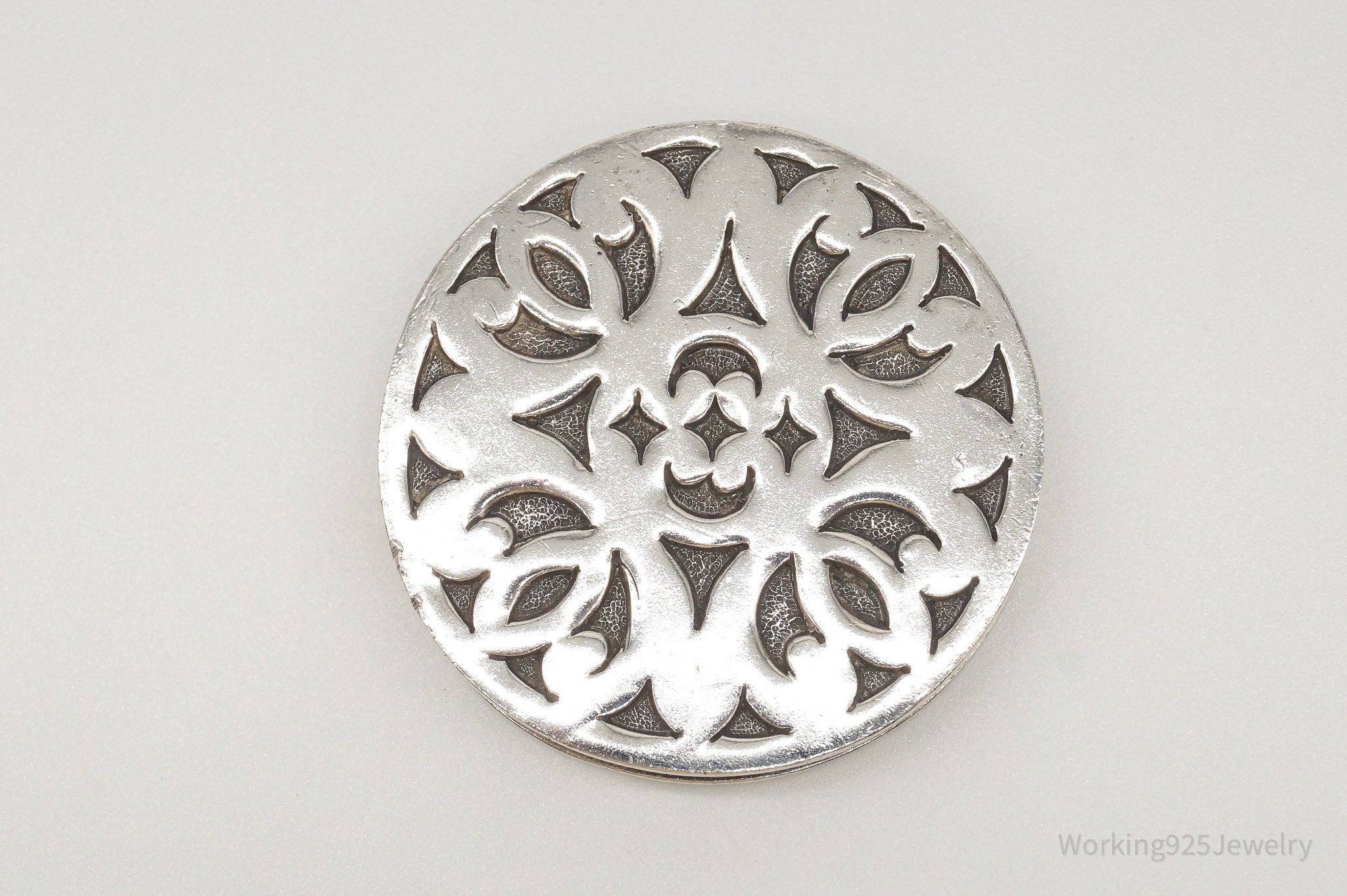 Vintage Indonesia Bali Sterling Silver Disk Rope Necklace Pendant | Jewelry > Necklaces > Pendants | Wiccan Center