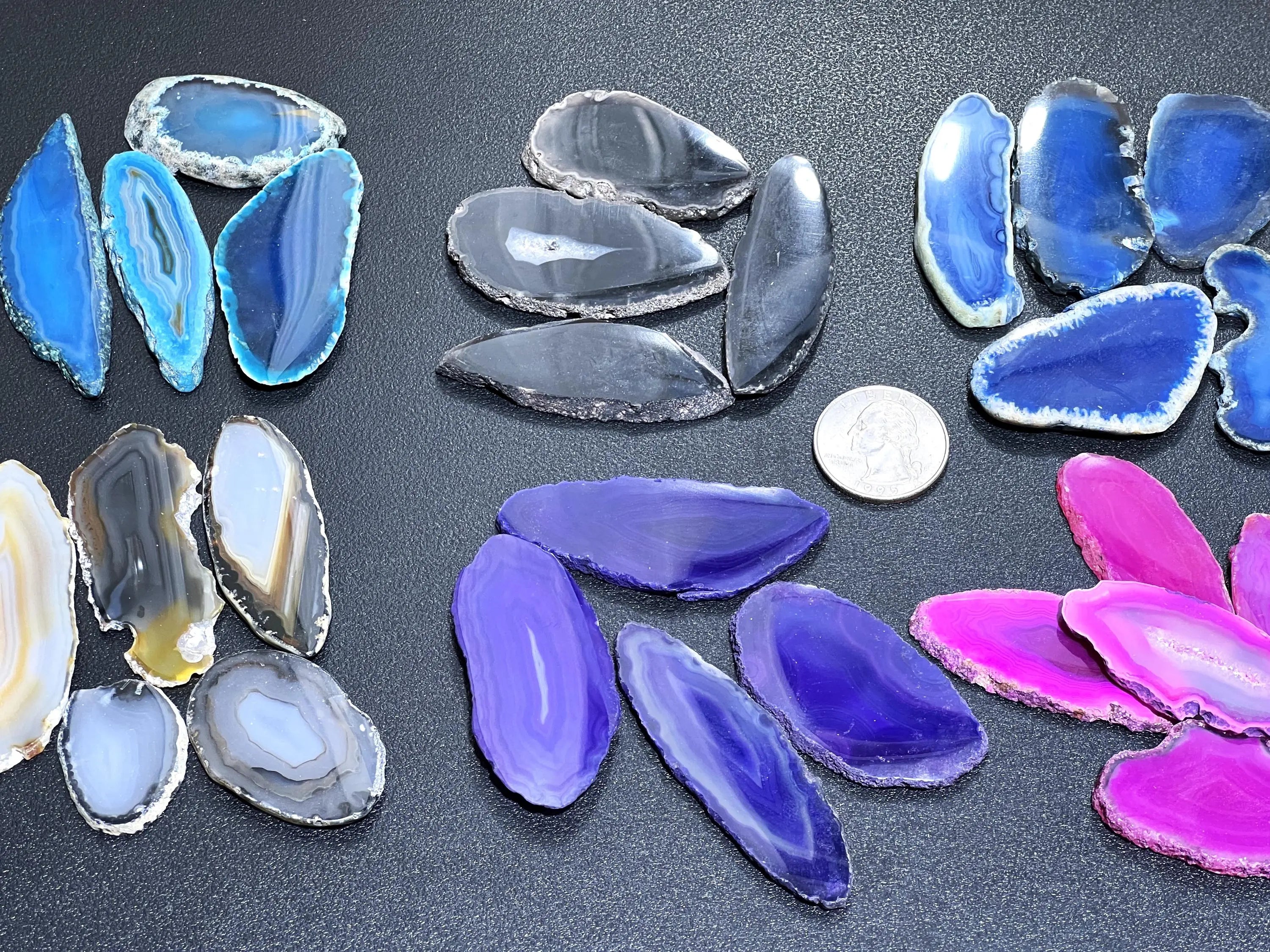Small Agate Slices (1 Pound)(1-1.5 Inches)(Size #000) One LB Wholesale Polished Pink Black Blue Brown Teal Pink Purple Red Mixed Colors Amazing Crystals