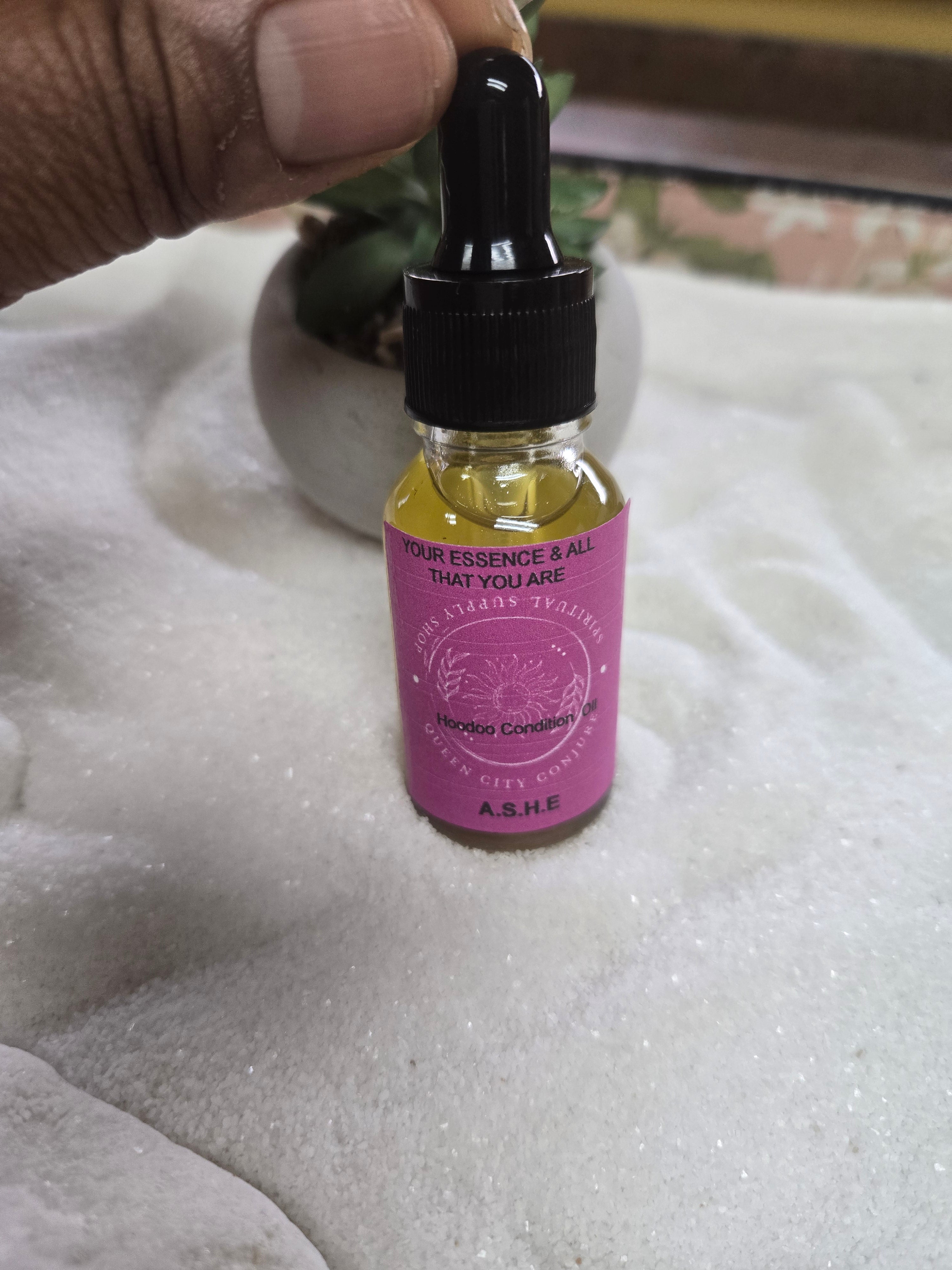 Ashè Oil - Spiritual Power & Divine Energy Hoodoo Conjure Oil | Spiritual Oil | Wiccan Center