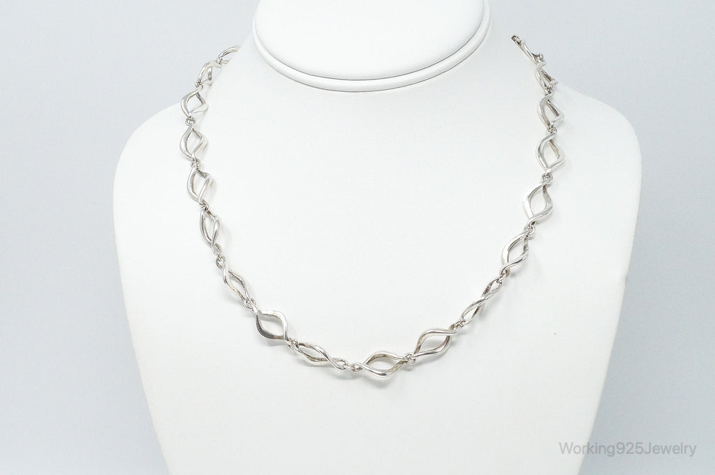 Vintage Modernist Sterling Silver Necklace | Jewelry > Necklaces > Pendants | Wiccan Center