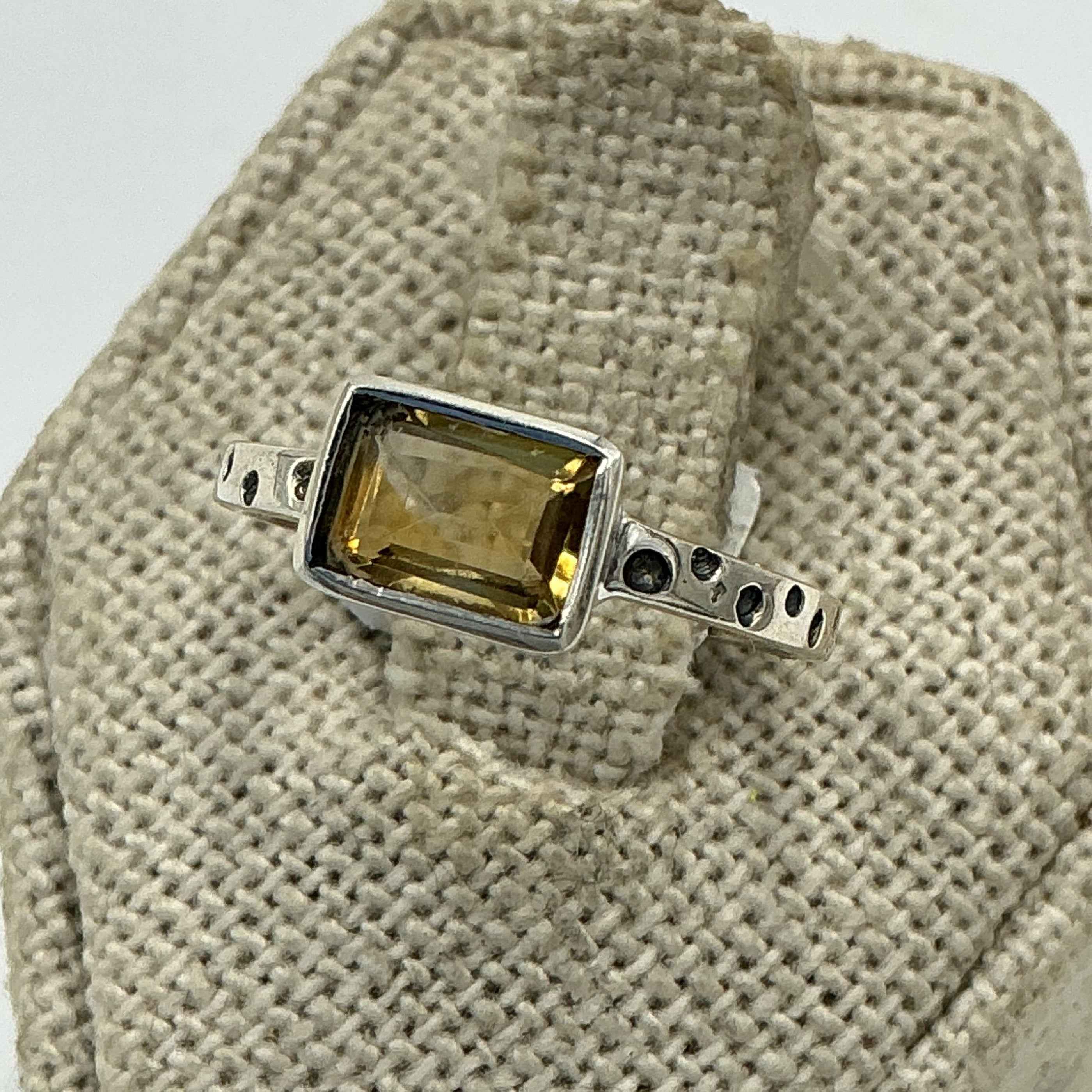 Sterling Silver Emerald Cut Citrine Dotted Band Ring – Size 6 – Abundance, Focus & Confidence | Rings | Wiccan Center