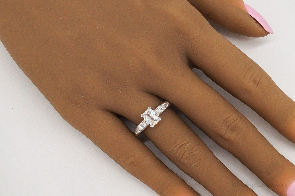 Vintage Cubic Zirconia Sterling Silver Ring - Size 8 | Jewelry > Rings | Wiccan Center