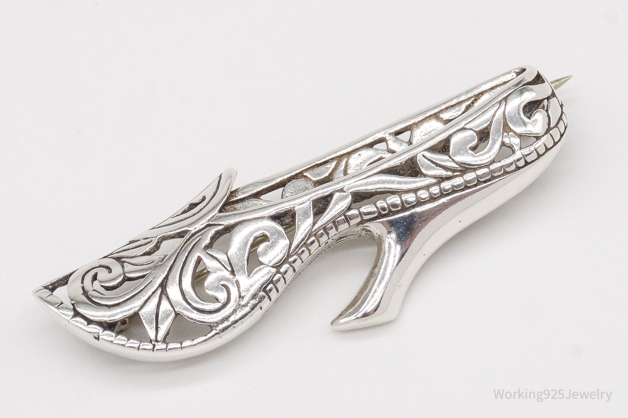 Vintage Designer Jezlaine Lady's High Heel Sterling Silver Brooch Pin | Jewelry > Brooches, Pins & Clips | Wiccan Center
