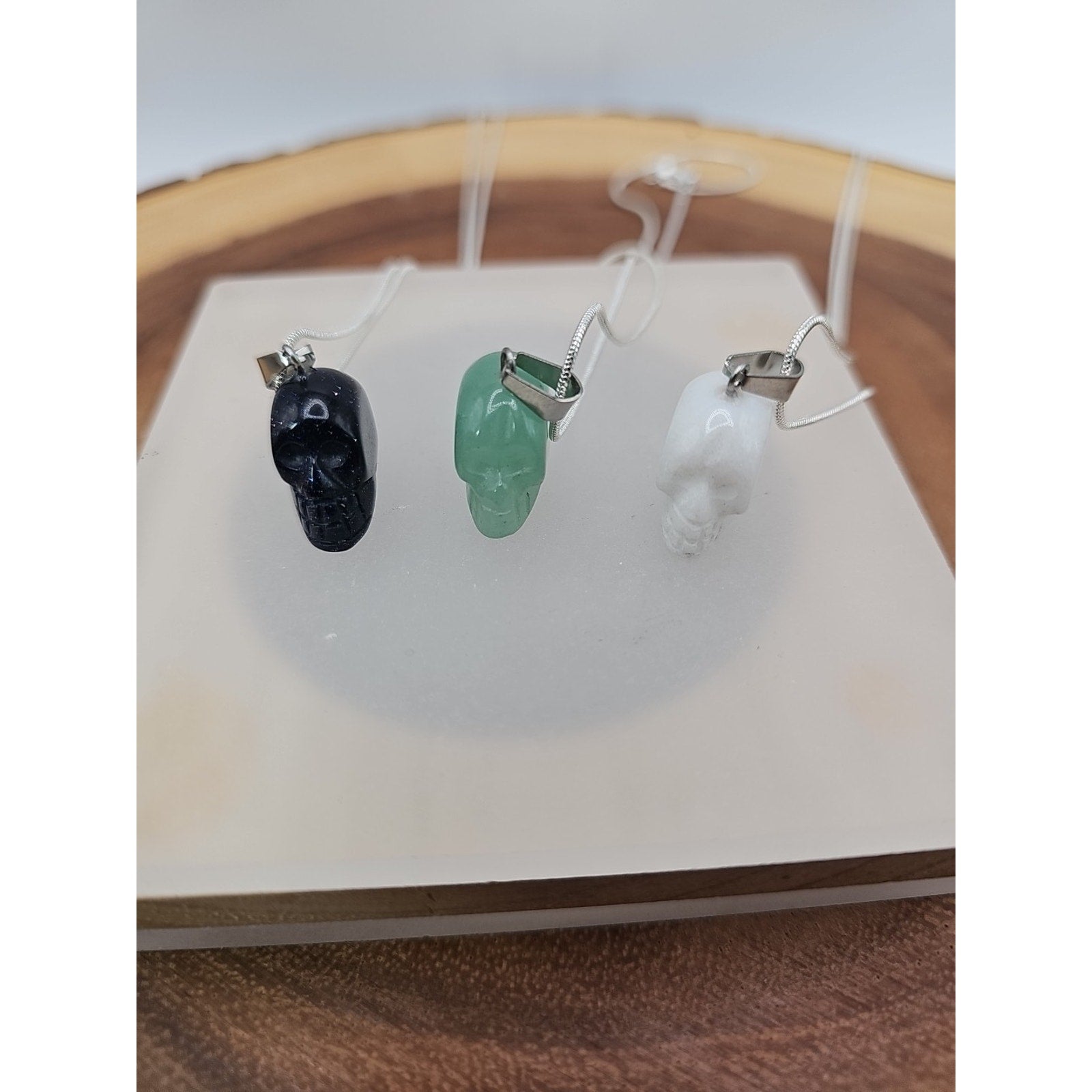 Set Of 3 Shull Pendants W/sterling Silver Chain