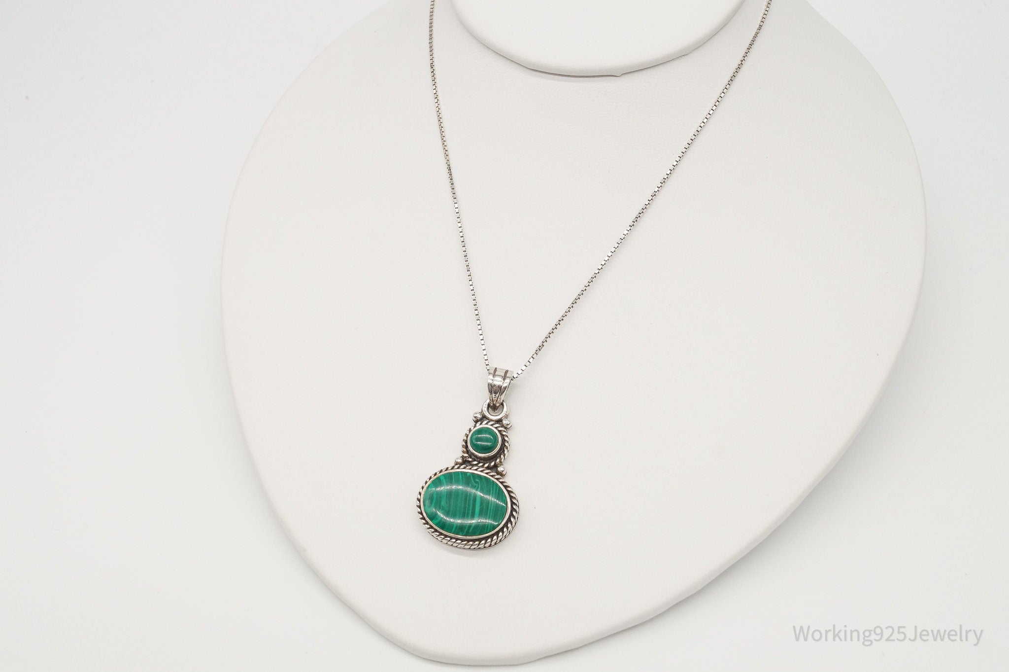 Vintage Large Malachite Southwestern Sterling Silver Necklace | Jewelry > Necklaces > Pendants | Wiccan Center