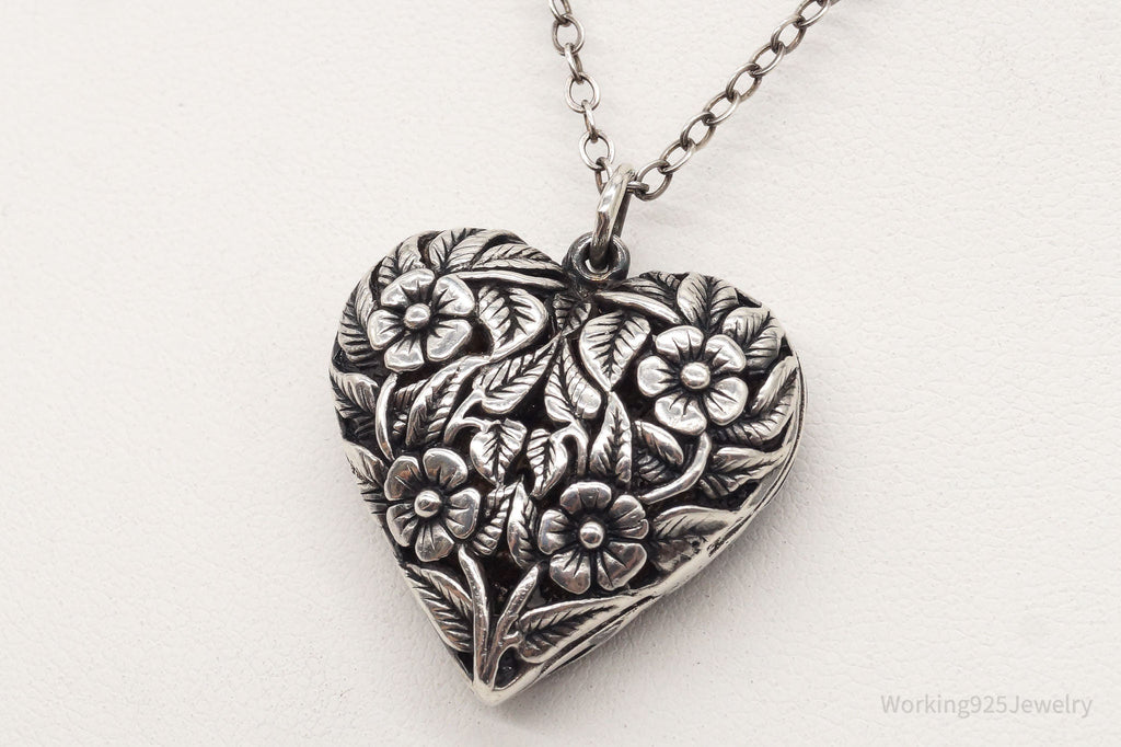 Vintage Large Heart and Flowers Sterling Silver Necklace | Jewelry > Necklaces > Pendants | Wiccan Center