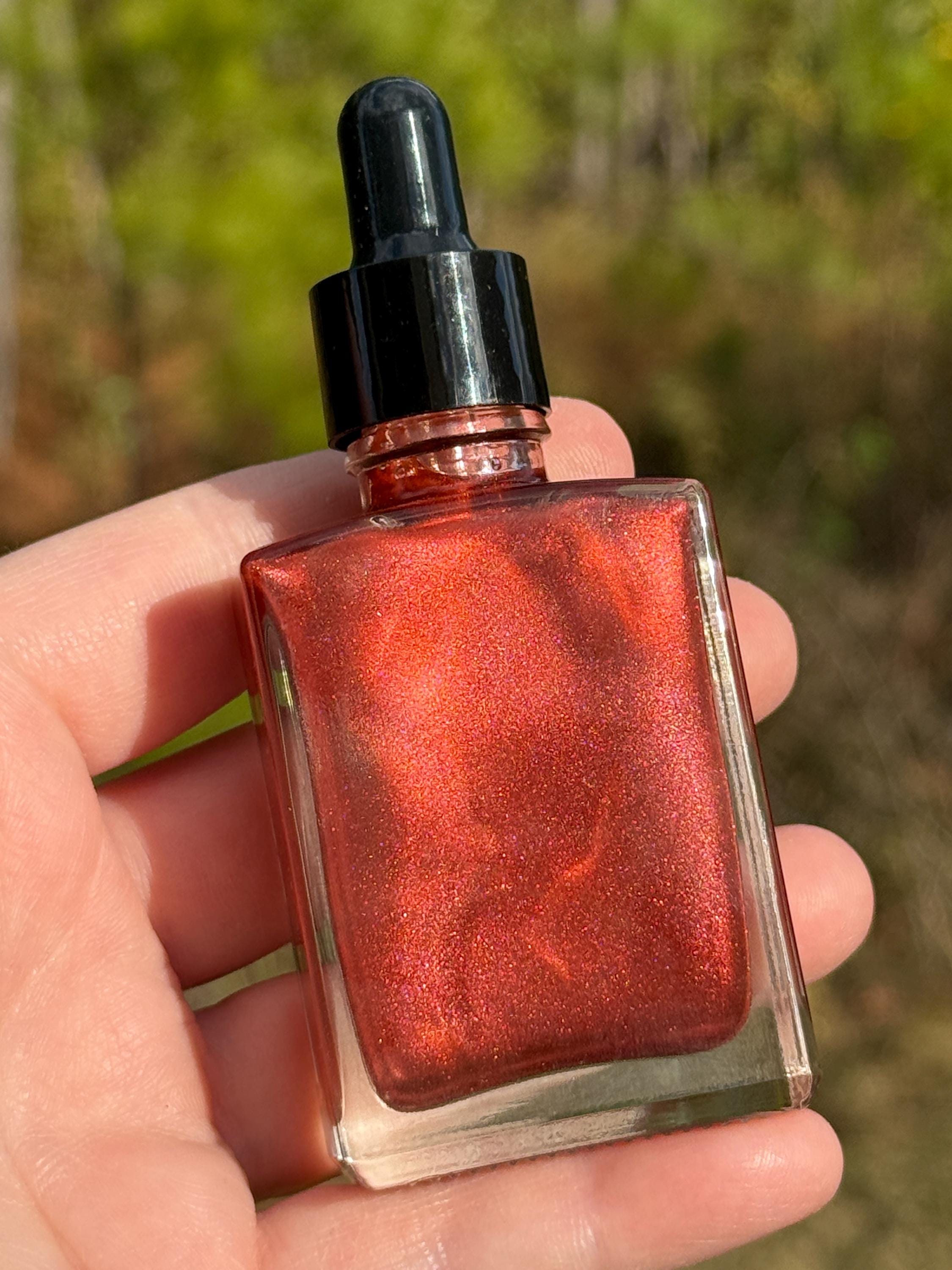 Hecate Luxury Shimmering Body Perfume Oil | Dark Triple Moon Goddess Queen of Witchcraft Altar Ritual Spell Deity Intention Pagan Gift | | Wiccan Center