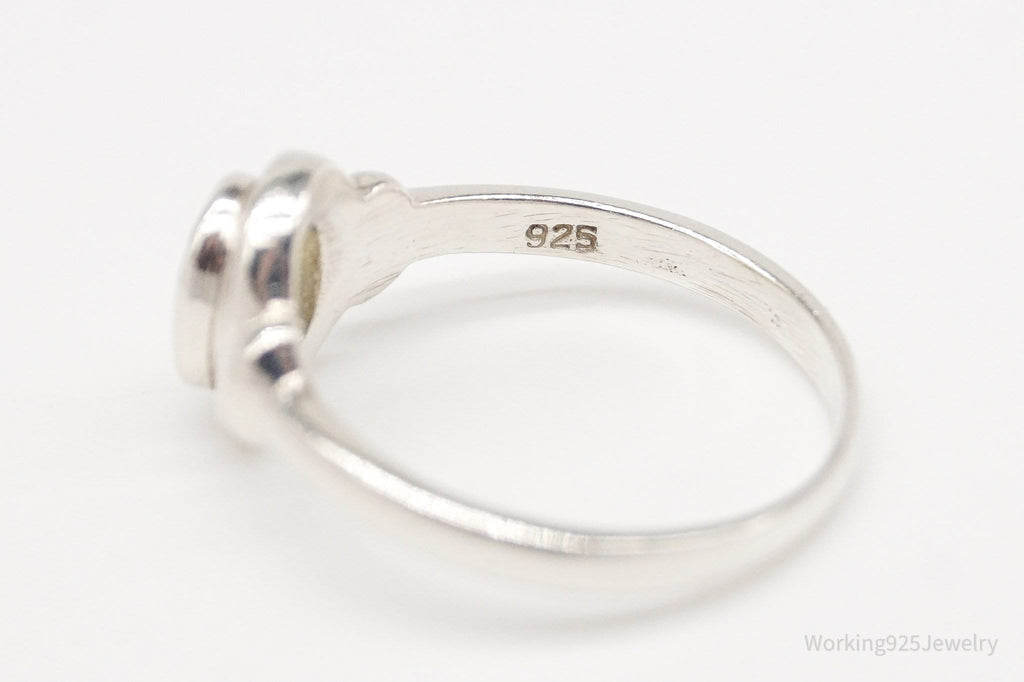 Vintage Peridot Sterling Silver Ring - Size 7.5 | Jewelry > Rings | Wiccan Center
