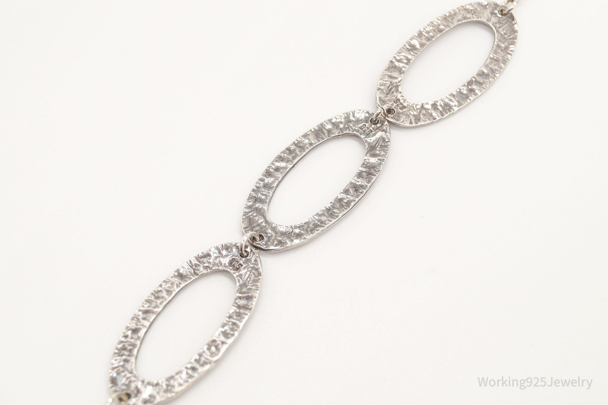 Retired Designer Silpada Cascading Ovals Sterling Silver Necklace - 32" | Jewelry > Necklaces > Pendants | Wiccan Center