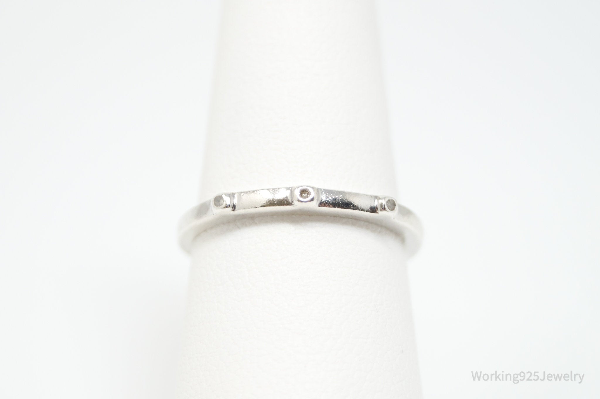 Vintage Designer Heng Ngai Diamond Sterling Silver Ring - Size 6.75 | Jewelry > Rings | Wiccan Center
