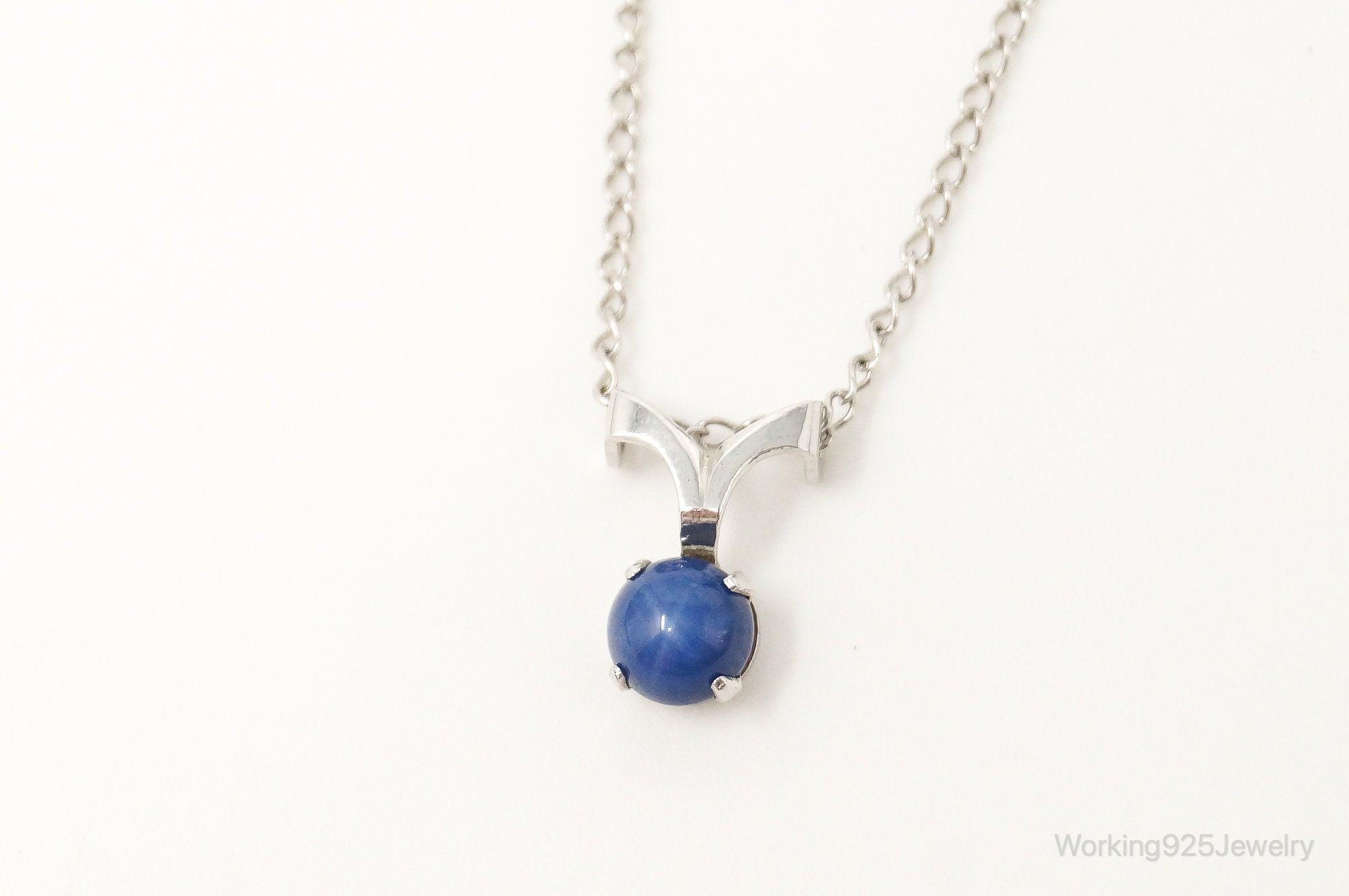 Vintage Star Sapphire Sterling Silver Necklace | Jewelry > Necklaces > Pendants | Wiccan Center