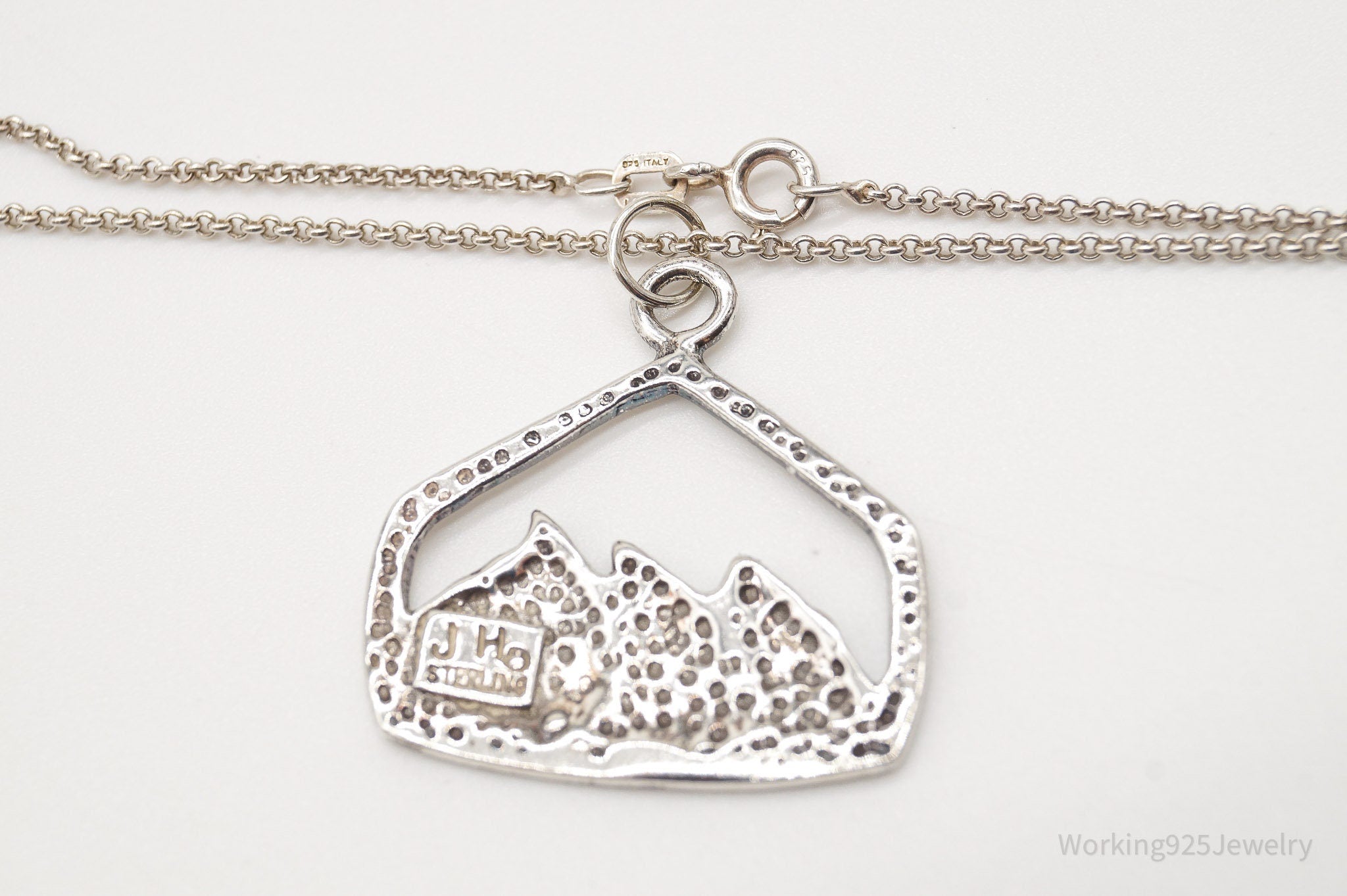 Vintage Mountain View Sterling Silver Necklace | Jewelry > Necklaces > Pendants | Wiccan Center