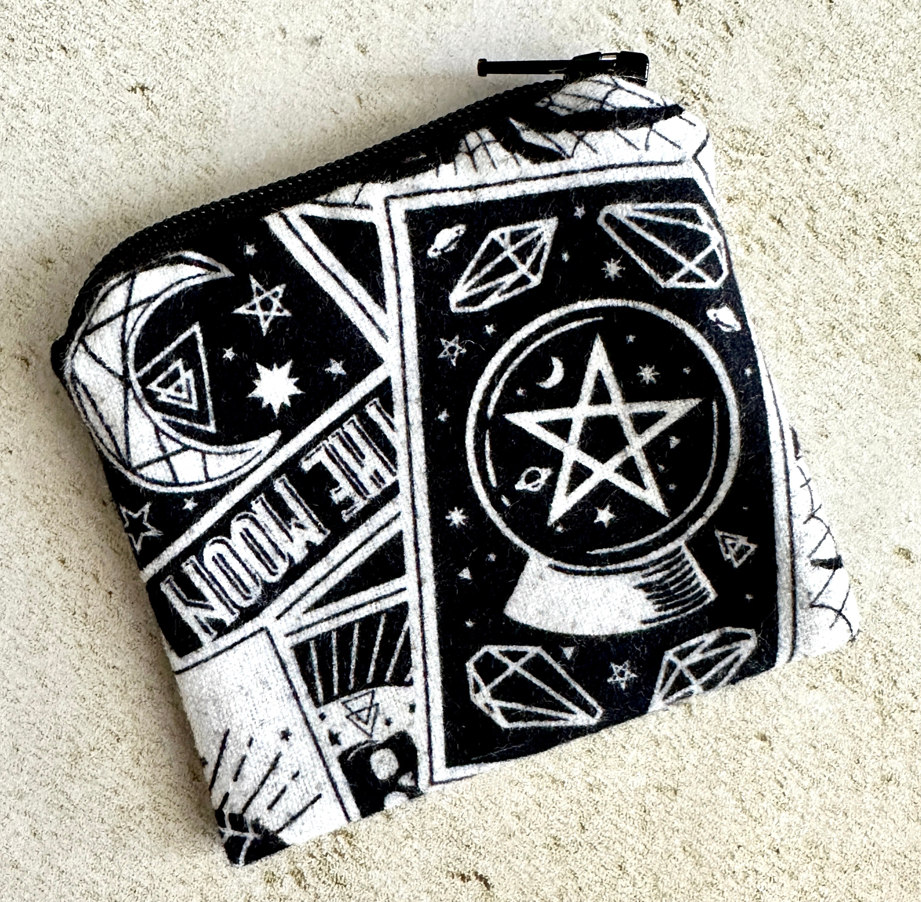 Pendulum Bag - Rune Storage Bag | Crystals & Tools | Wiccan Center