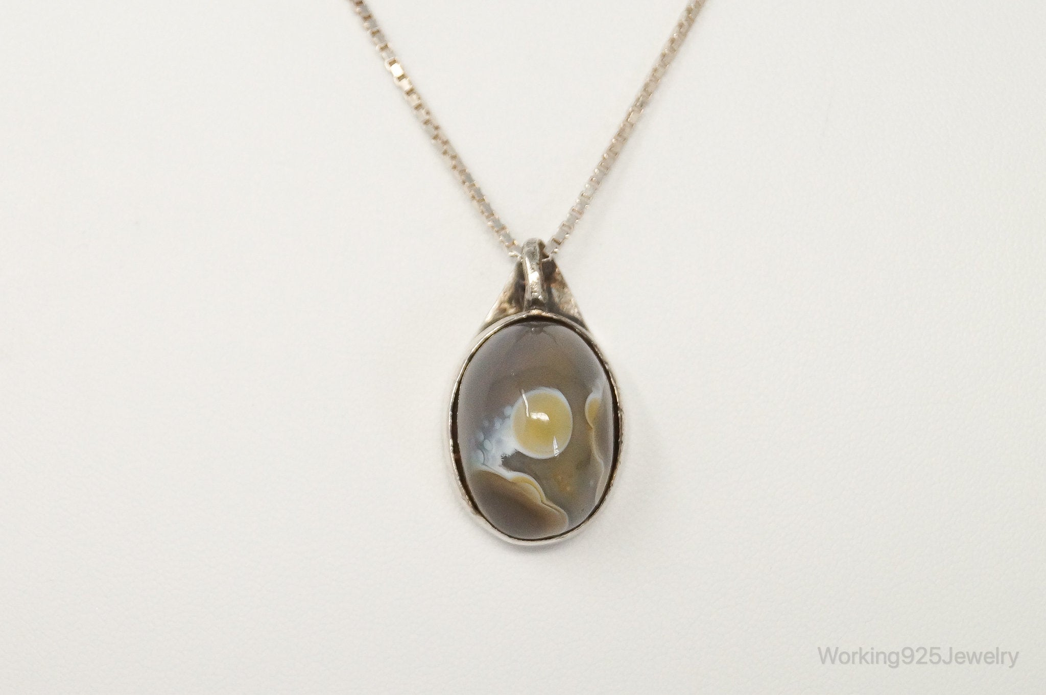 Vintage Agate Sterling Silver Necklace | Jewelry > Necklaces > Pendants | Wiccan Center