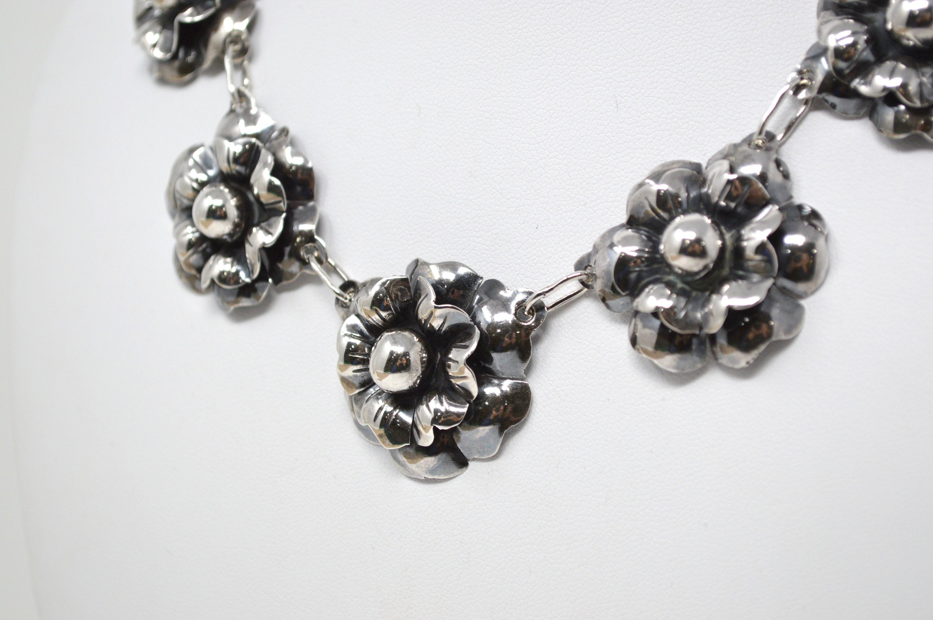 Vintage Mexico Sterling Silver Artisan 3D Oxidized Flower Motif Necklace 16 Inch | Jewelry > Necklaces | Wiccan Center