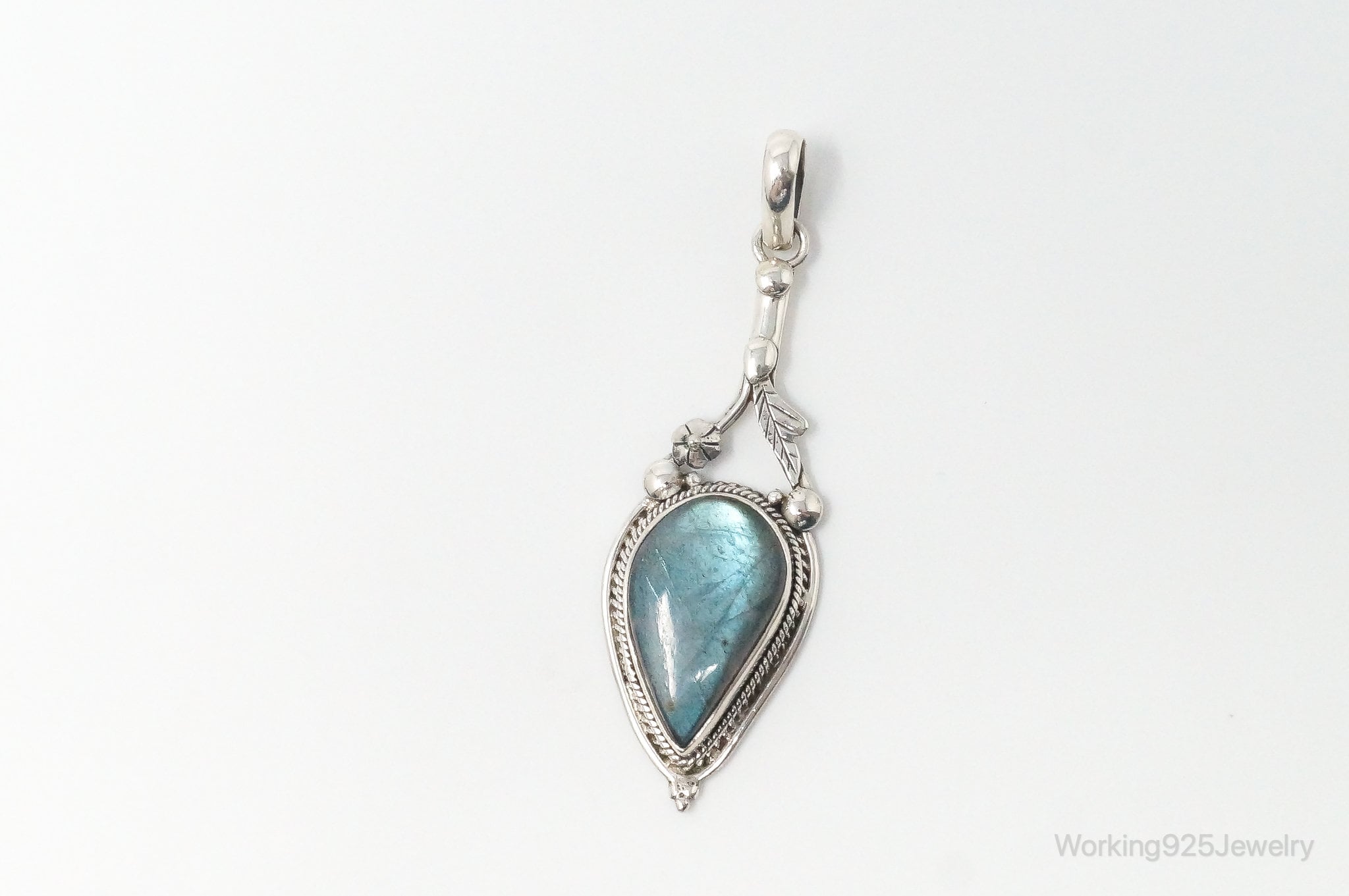Large Designer Supreme Jewelers Labradorite Sterling Silver Pendant | Jewelry > Necklaces > Pendants | Wiccan Center