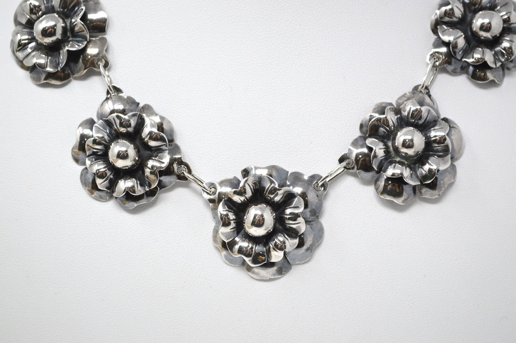 Vintage Mexico Sterling Silver Artisan 3D Oxidized Flower Motif Necklace 16 Inch | Jewelry > Necklaces | Wiccan Center