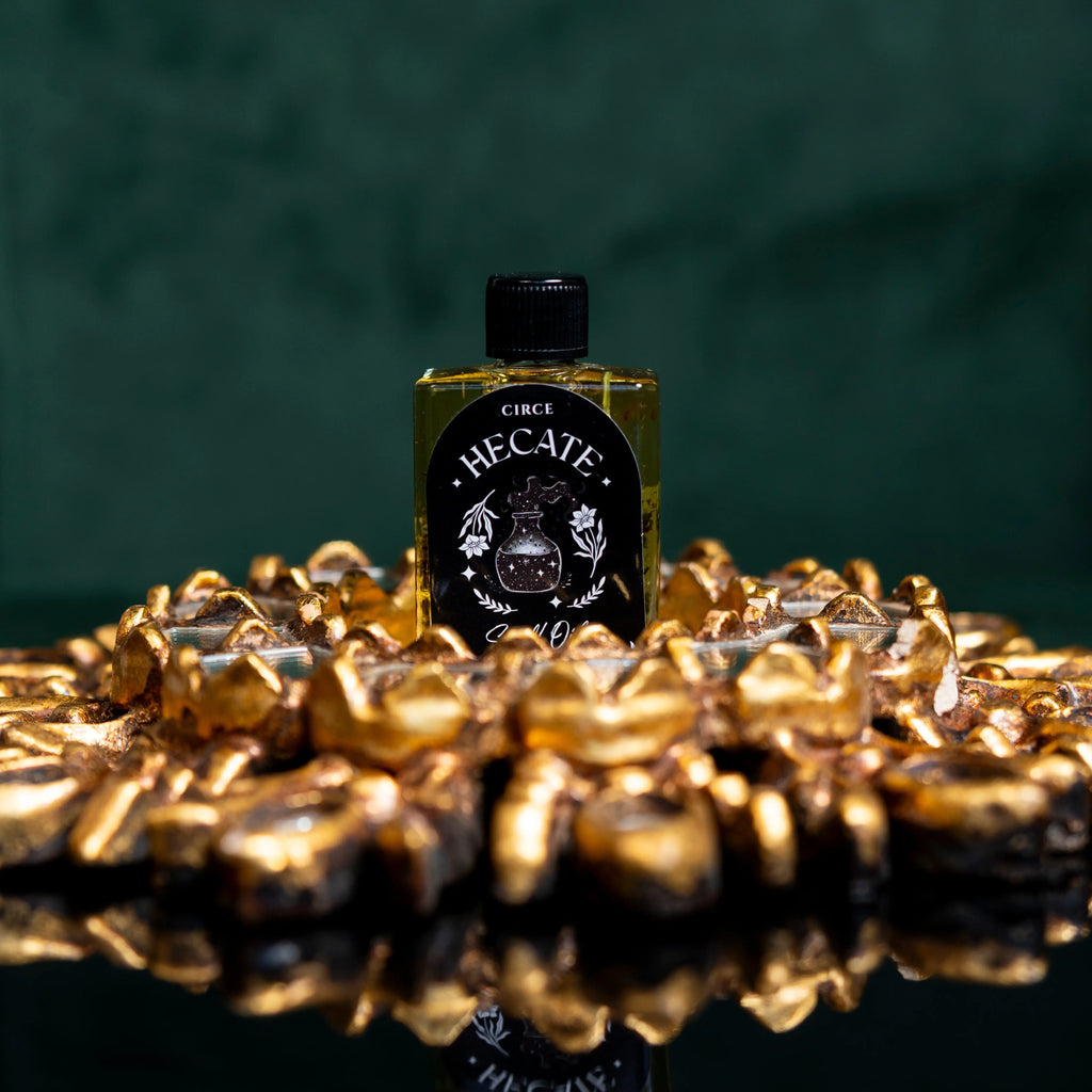 Hecate Spell Oil 1/2 oz for Protection, Crossroads & Spiritual Guidance | Ritual Oil | | Wiccan Center