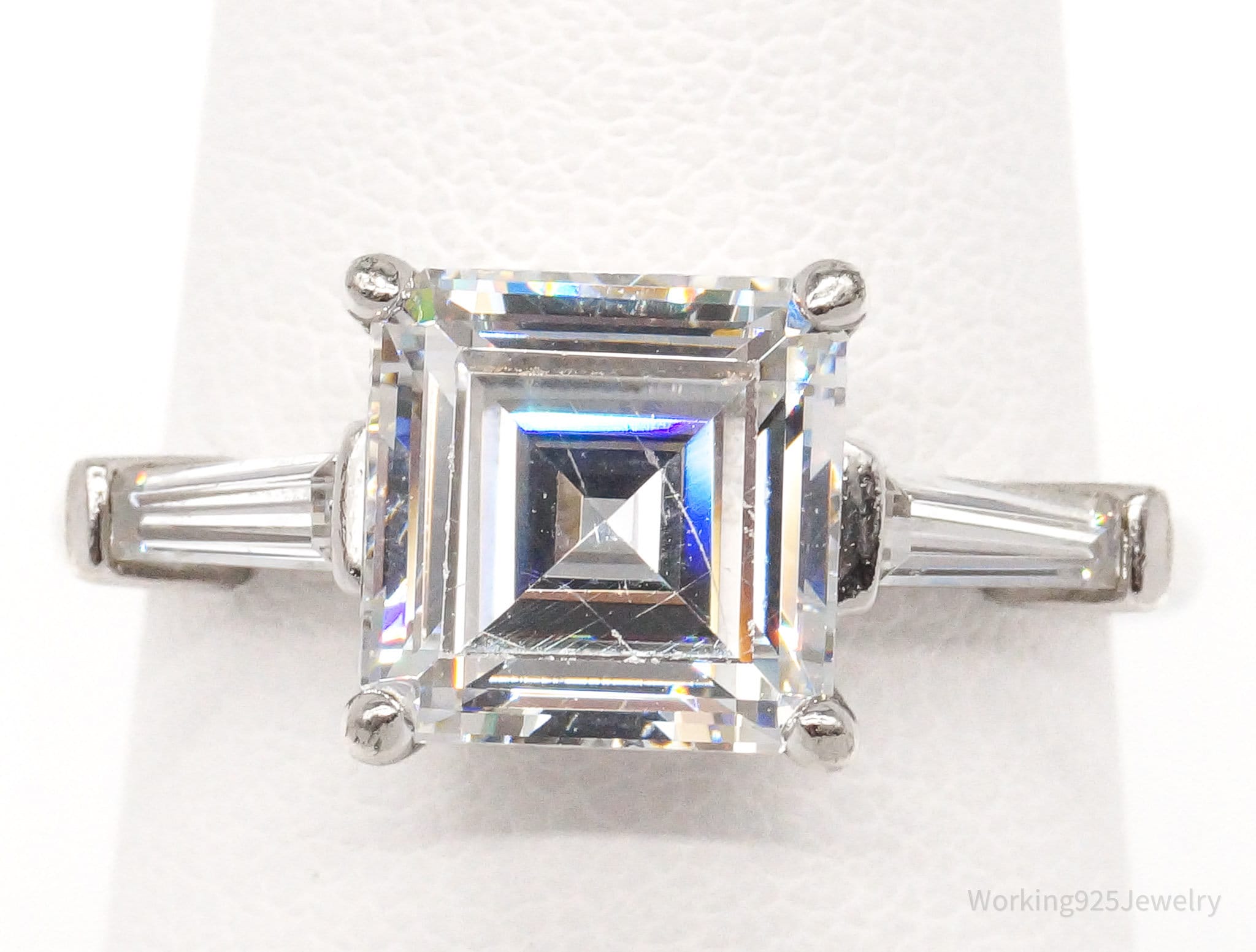 Vintage Cubic Zirconia Sterling Silver Ring - Size 7 | Jewelry > Rings | Wiccan Center