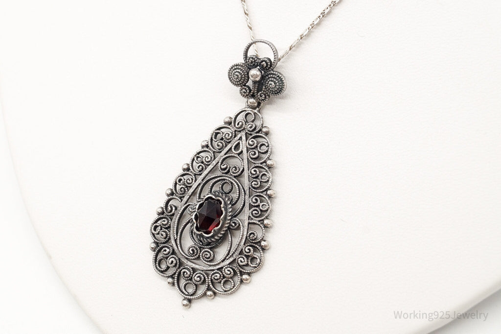 Vintage Garnet Filigree 835 Silver Necklace | Jewelry > Necklaces > Pendants | Wiccan Center