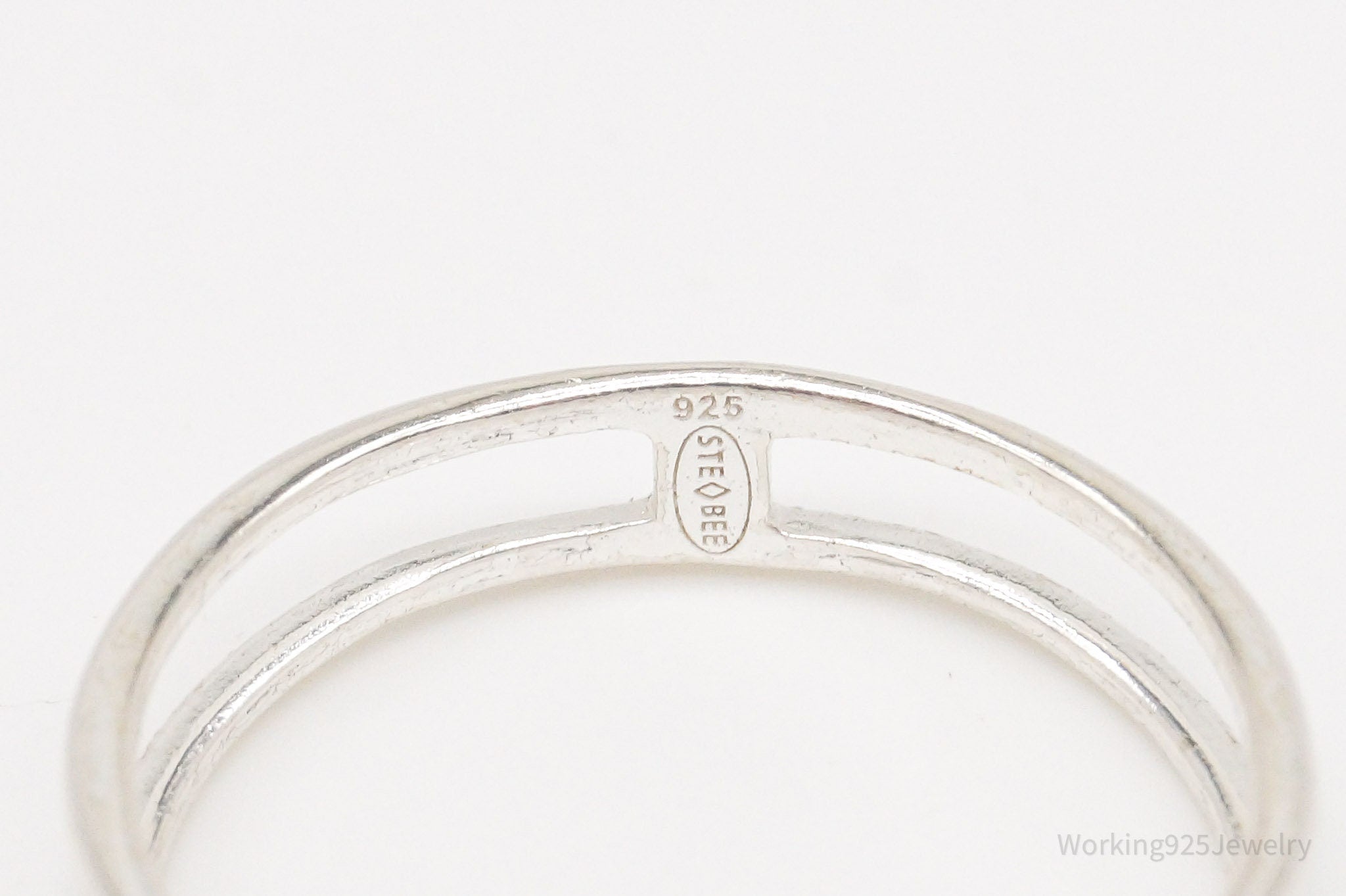 Vintage Ste Bee Waves Minimalist Sterling Silver Ring - Size 8 | Jewelry > Rings | Wiccan Center
