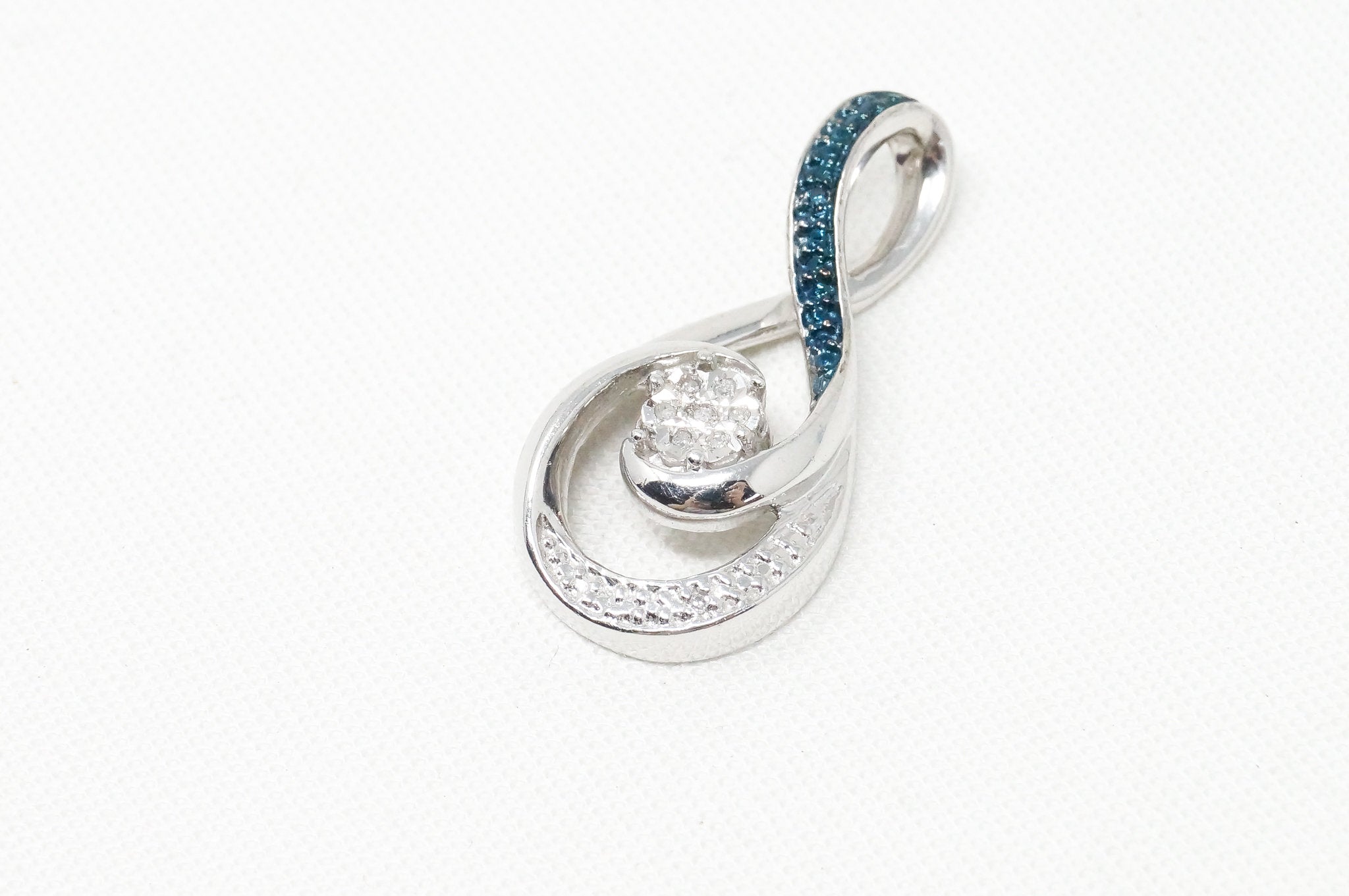 Vintage Blue Diamond Sterling Silver Necklace Pendant | Jewelry > Necklaces > Pendants | Wiccan Center