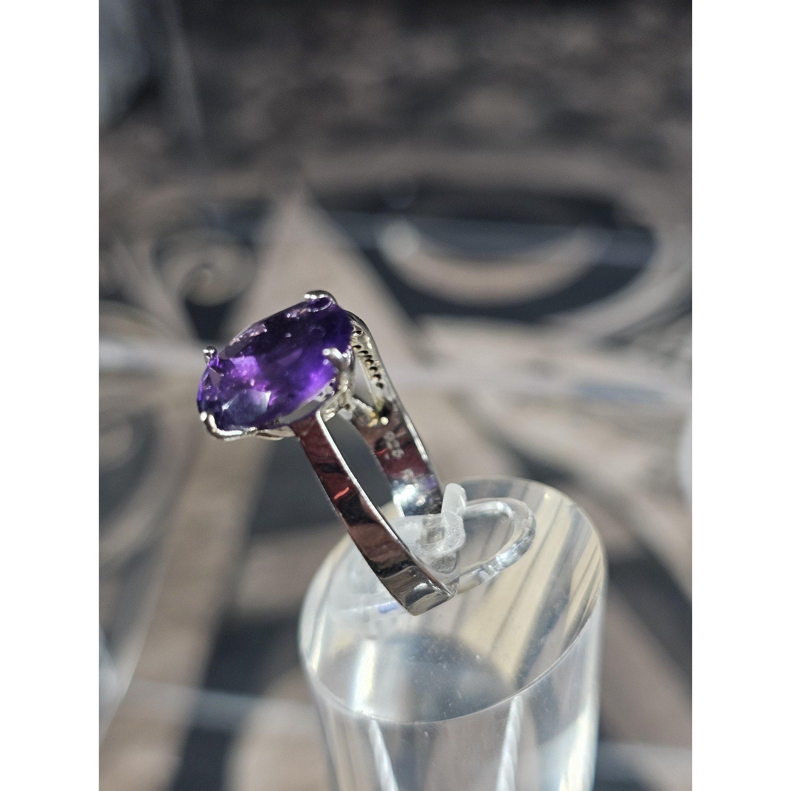 Womens 14K White Gold Platinum Finish Size 6 Ring Amethyst & Diamonds