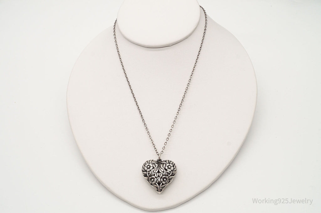 Vintage Large Heart and Flowers Sterling Silver Necklace | Jewelry > Necklaces > Pendants | Wiccan Center
