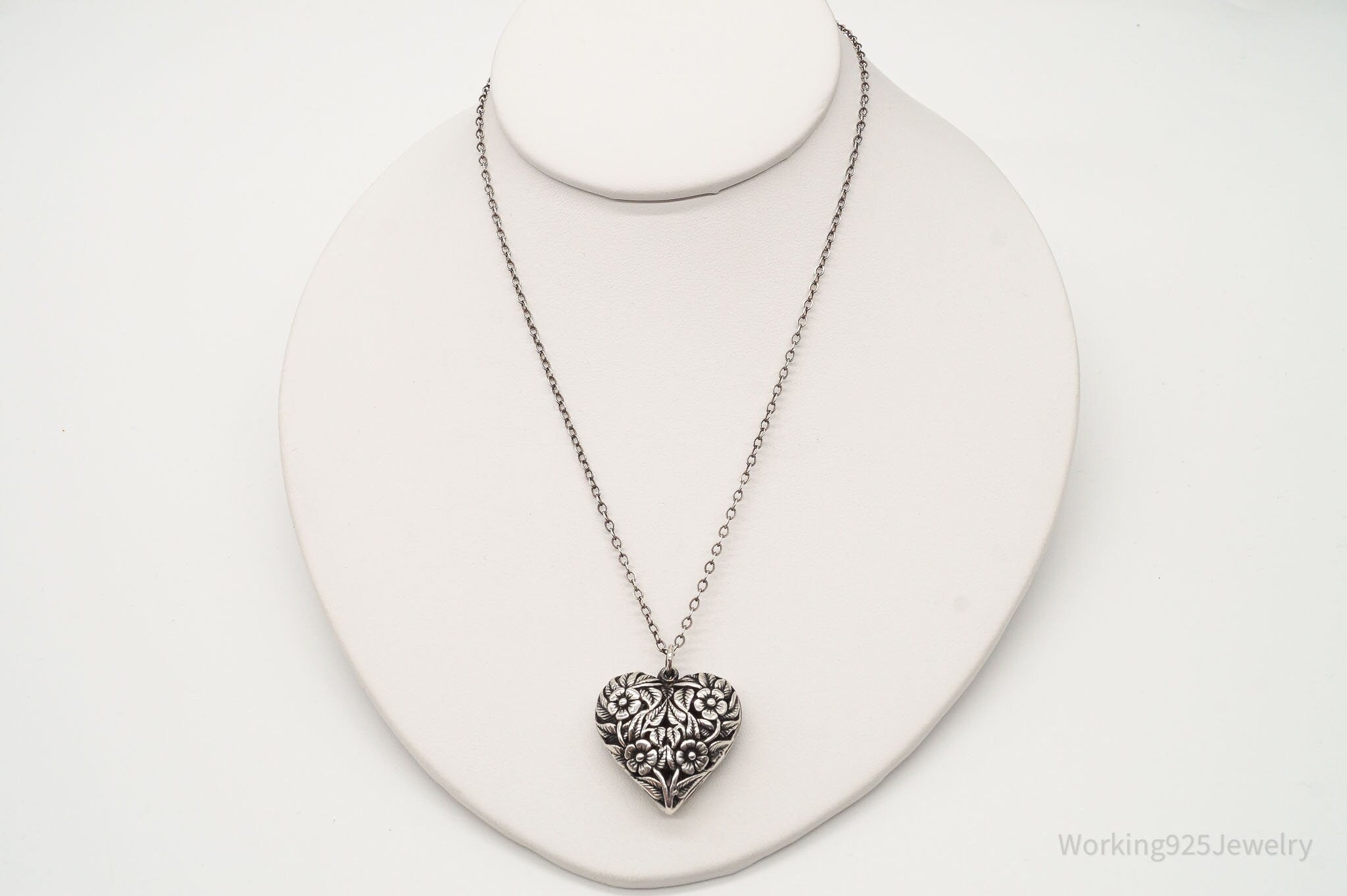 Vintage Large Heart and Flowers Sterling Silver Necklace | Jewelry > Necklaces > Pendants | Wiccan Center