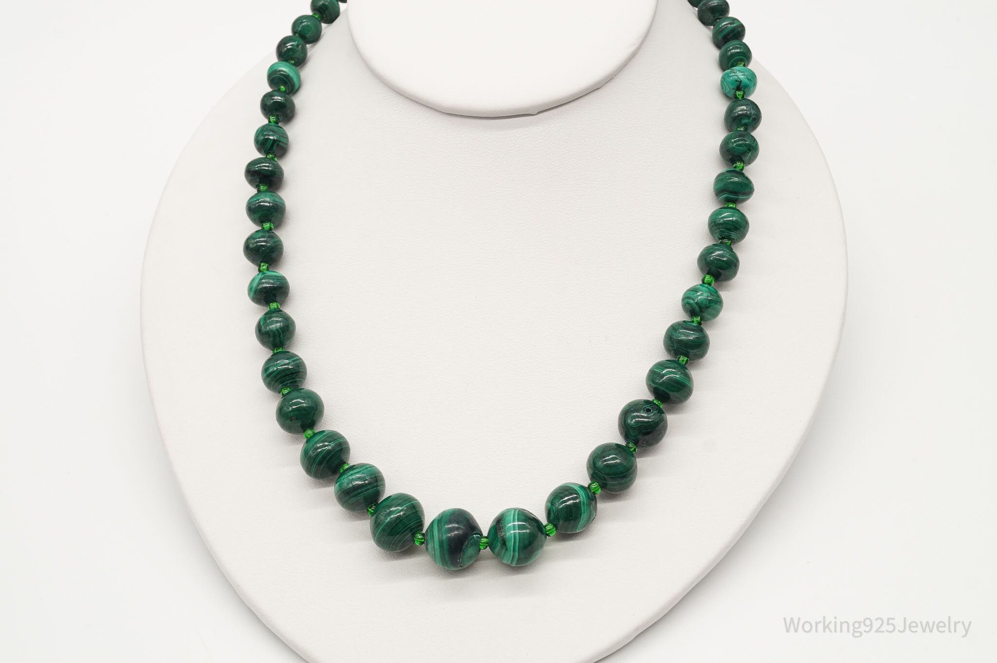 Vintage Green Malachite Bead Necklace | Jewelry > Necklaces > Pendants | Wiccan Center