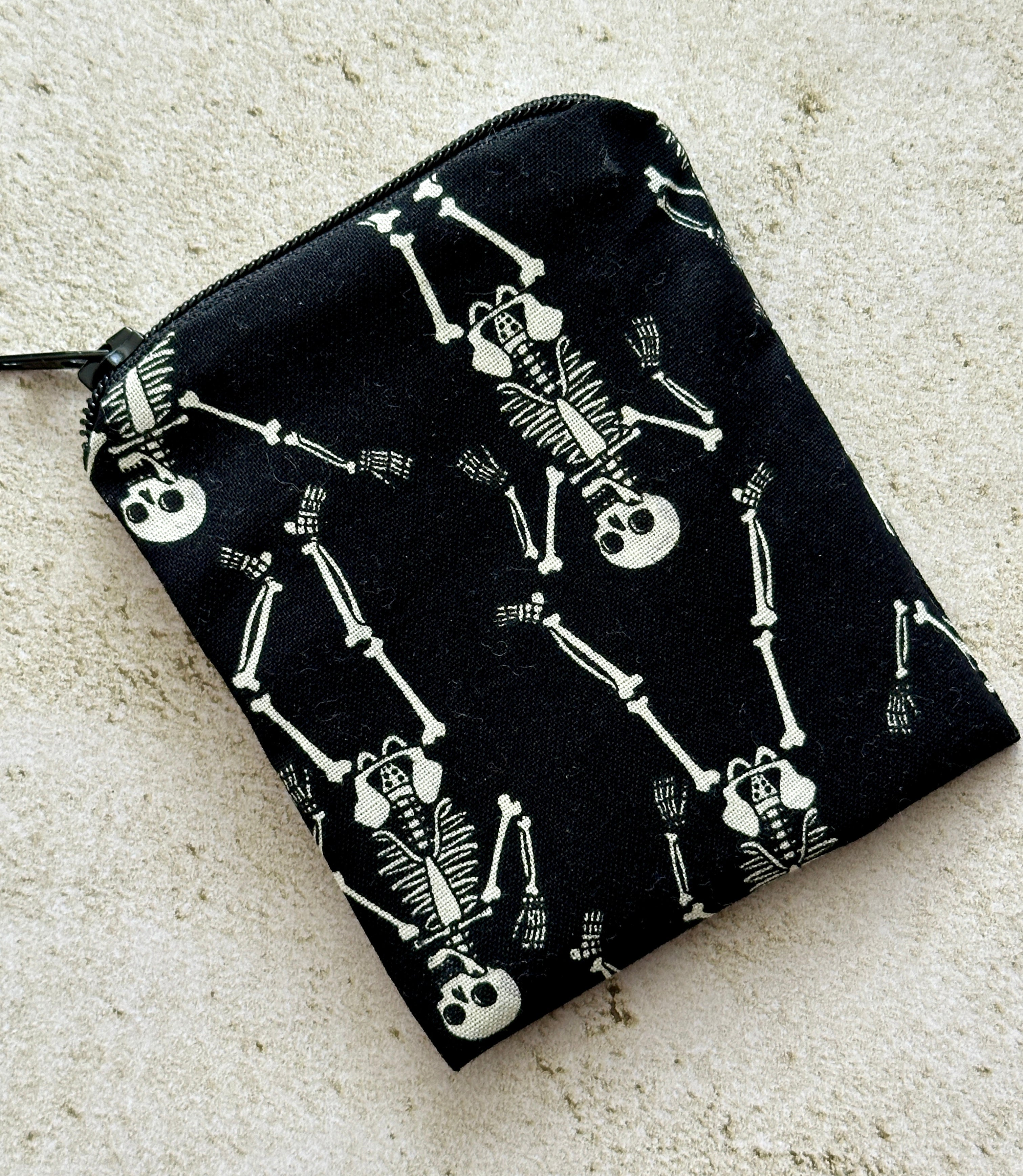 Skeleton Mojo Bag