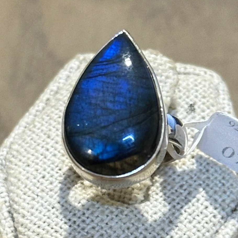 Labradorite Teardrop Statement Ring – Sterling Silver – Size 5 | Rings | Wiccan Center