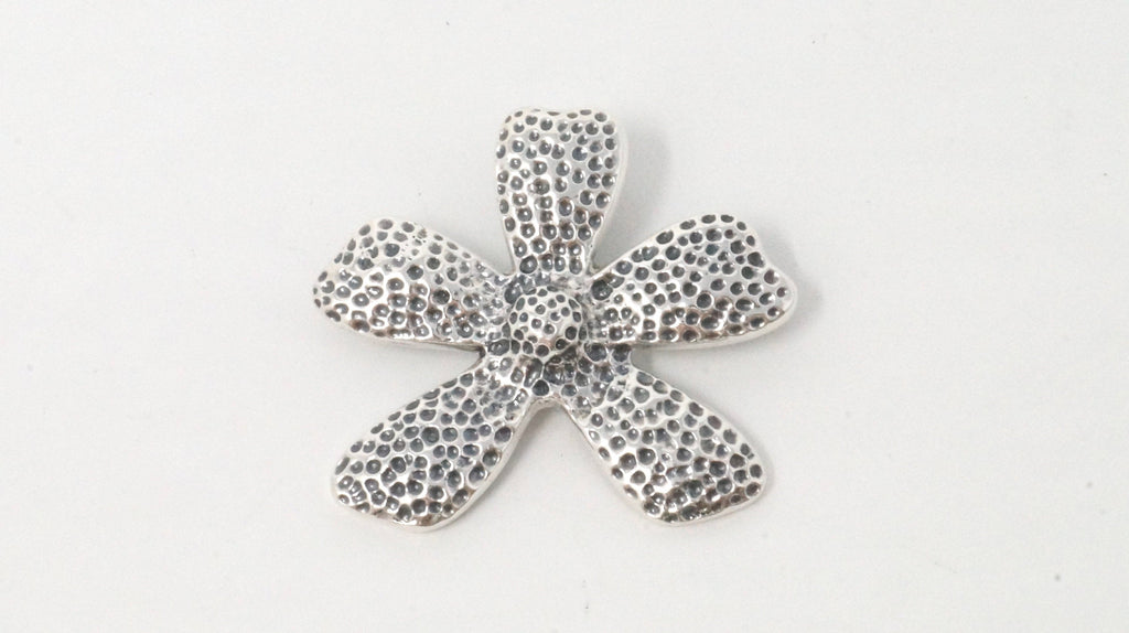 Vintage Designer Silpada Sterling Silver Hammered Daisy Flower Necklace Pendant | Jewelry > Necklaces > Pendants | Wiccan Center